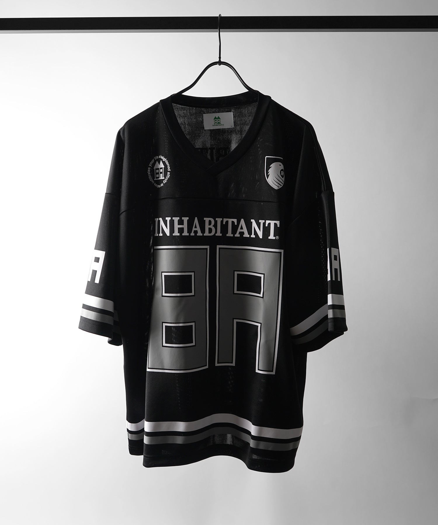 【MENS】ビッグシルエット フロントナンバリングプリント 半袖フットボールTシャツ /inhabitant(インハビタント)