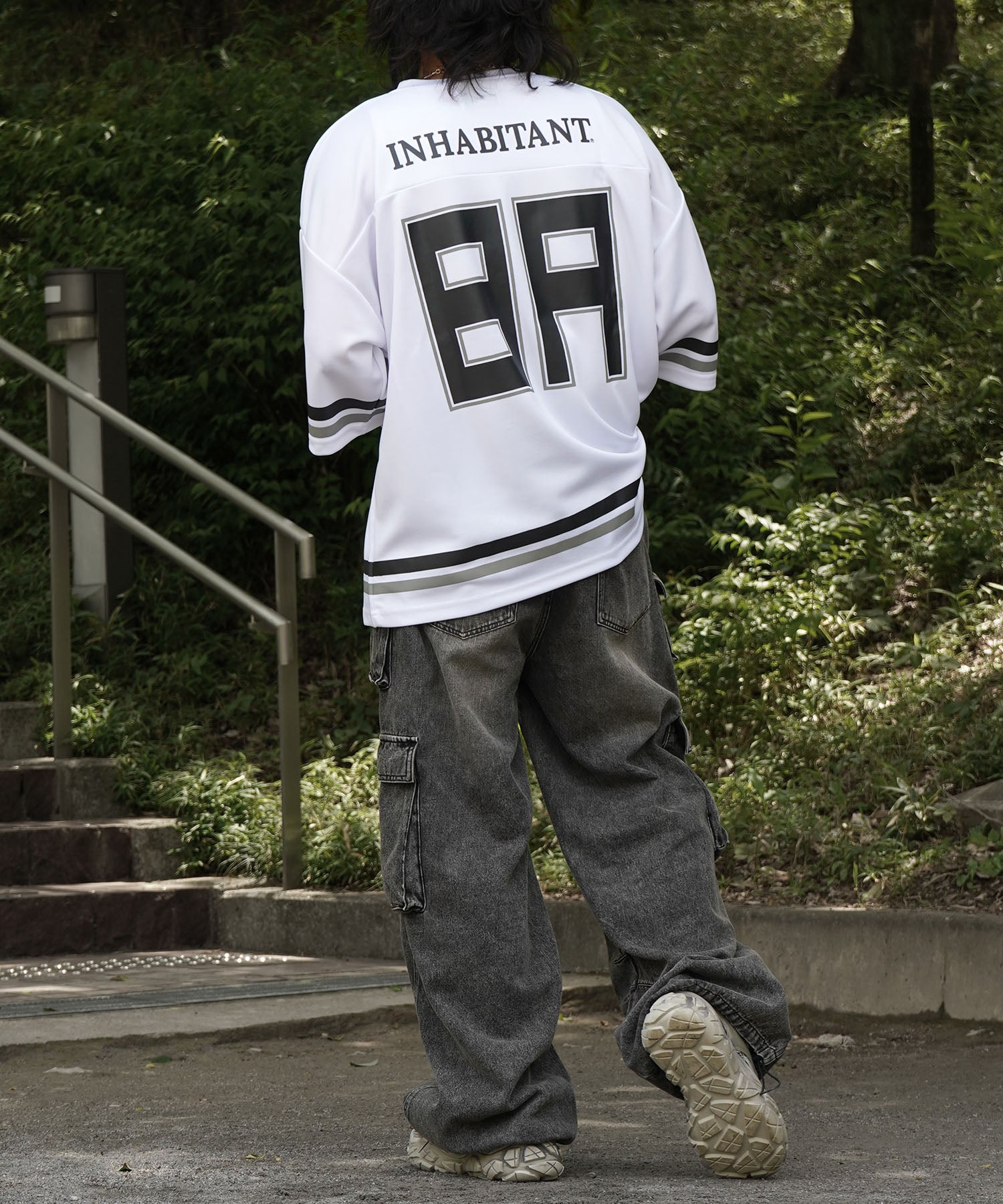 【MENS】ビッグシルエット フロントナンバリングプリント 半袖フットボールTシャツ /inhabitant(インハビタント)