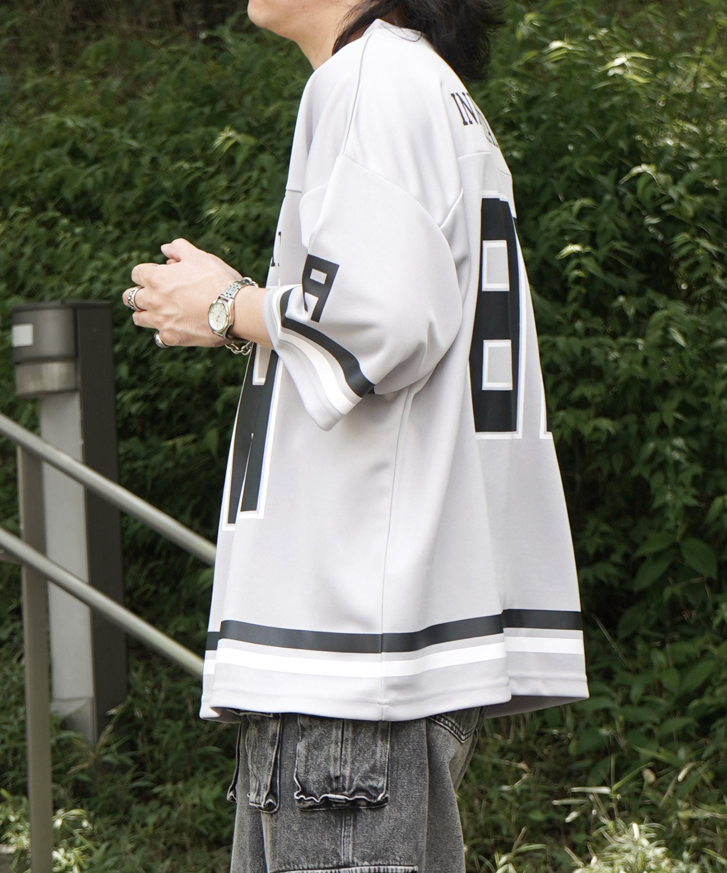 【MENS】ビッグシルエット フロントナンバリングプリント 半袖フットボールTシャツ /inhabitant(インハビタント)