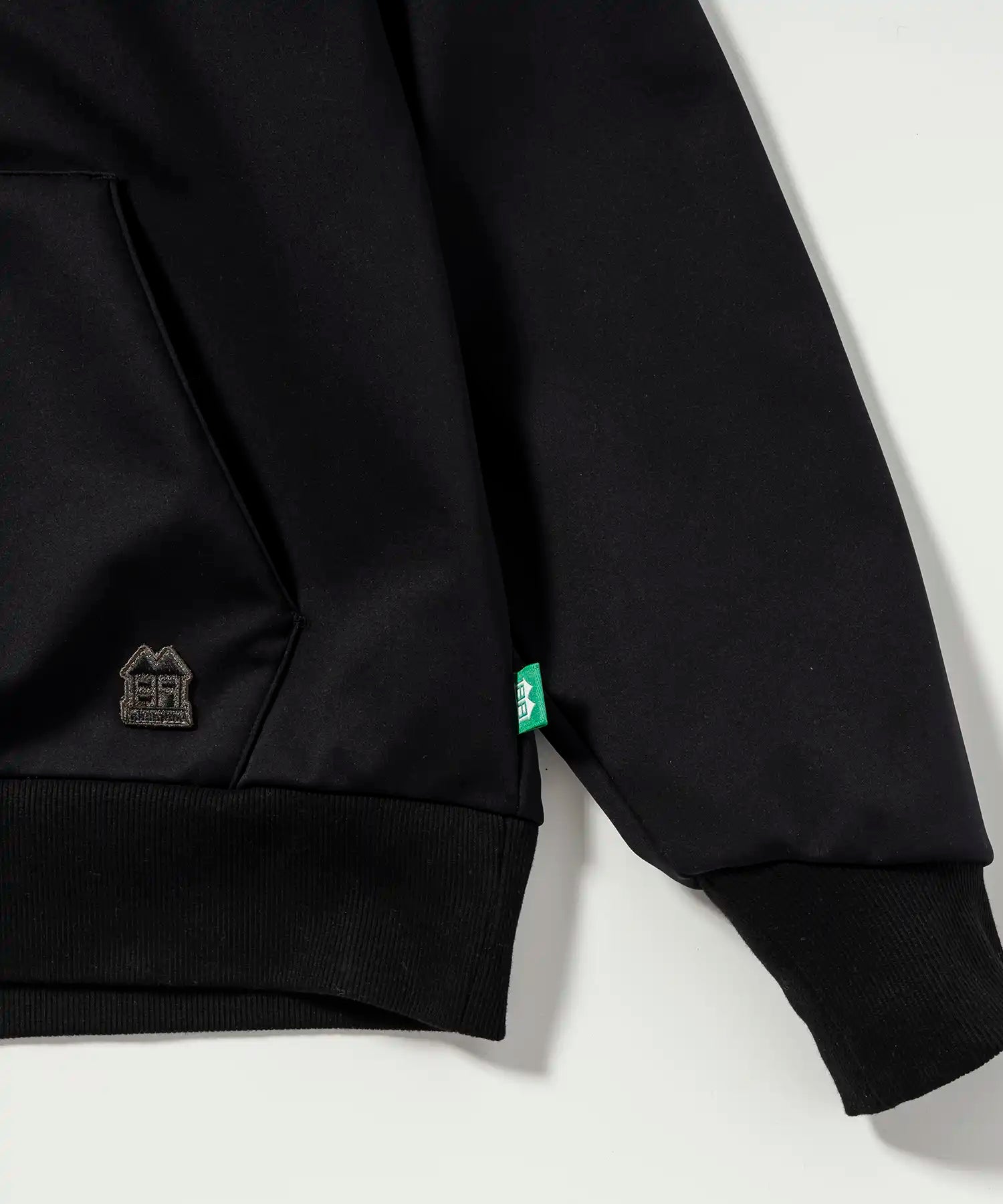 【MENS】撥水・耐水・高耐久加工スキー・スノーボードウェア パーカ WATER-REPELLENT PULL PARKA /inhabitant(インハビタント)