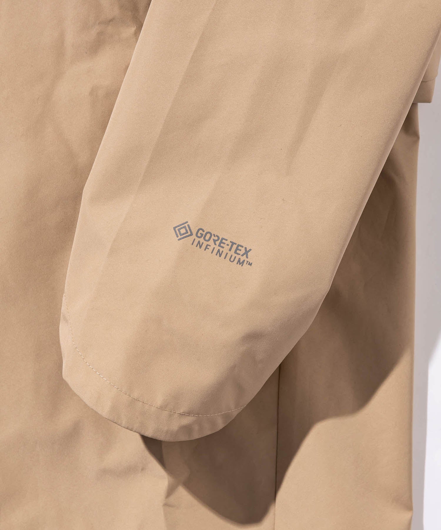 【MENS】GORE-TEX INFINIUM stand-up collar hooded coat