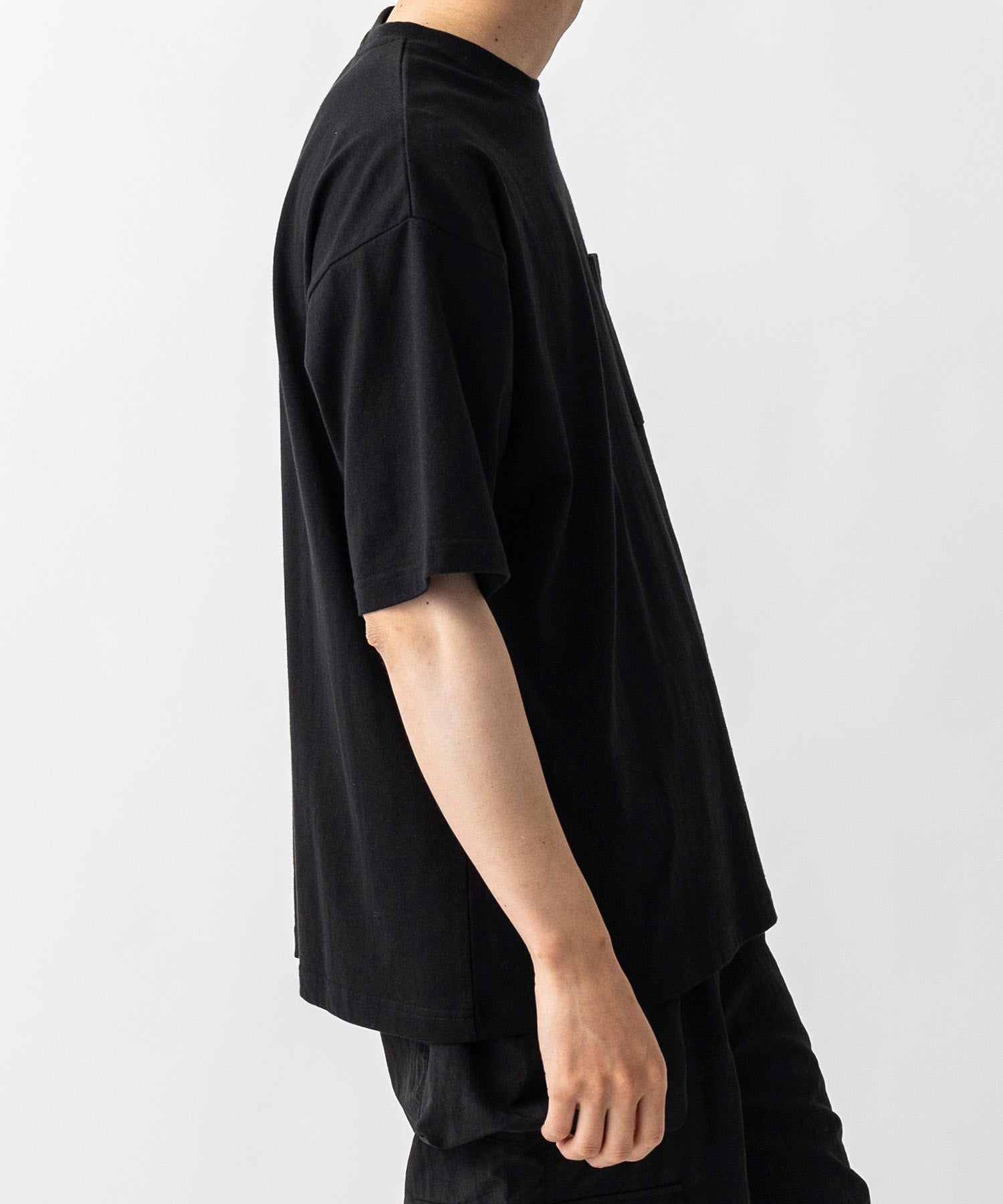 【MENS】ビッグシルエット ワンポイント刺繍 ポケット 半袖Tシャツ /inhabitant(インハビタント)