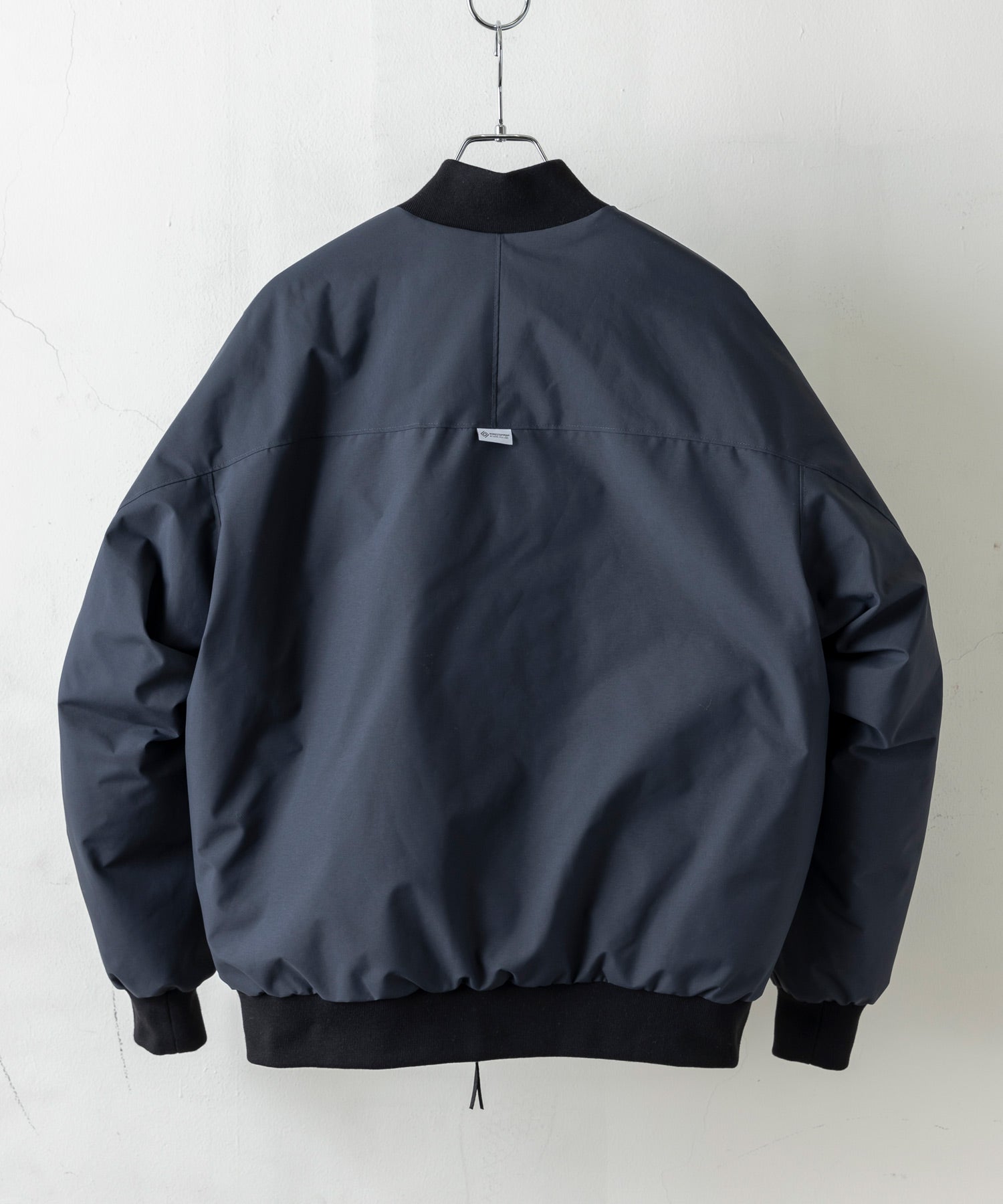 【MENS】FLIGHT DOWN JACKET フライト ダウンジャケット / WINDSTOPPER(R) プロダクト by GORE TEX LABS +phenix(プラスフェニックス)