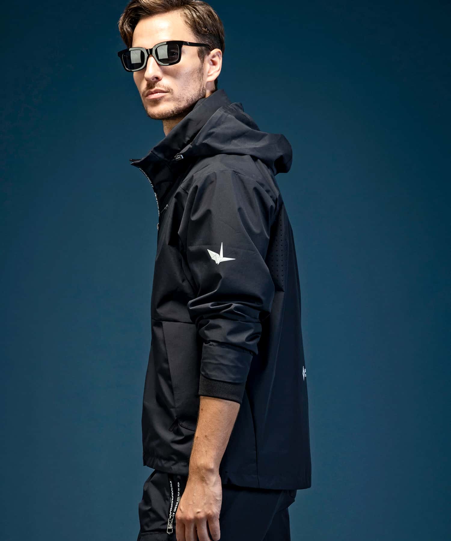 【MENS】トラックジャケット WINDSTOPPER プロダクト by GORE-TEX LABS /ウィンドストッパー/ゴアテックス/1PIU1UGUALE3 RELAX × +phenix(ウノピゥウノウグァーレトレ リラックス)