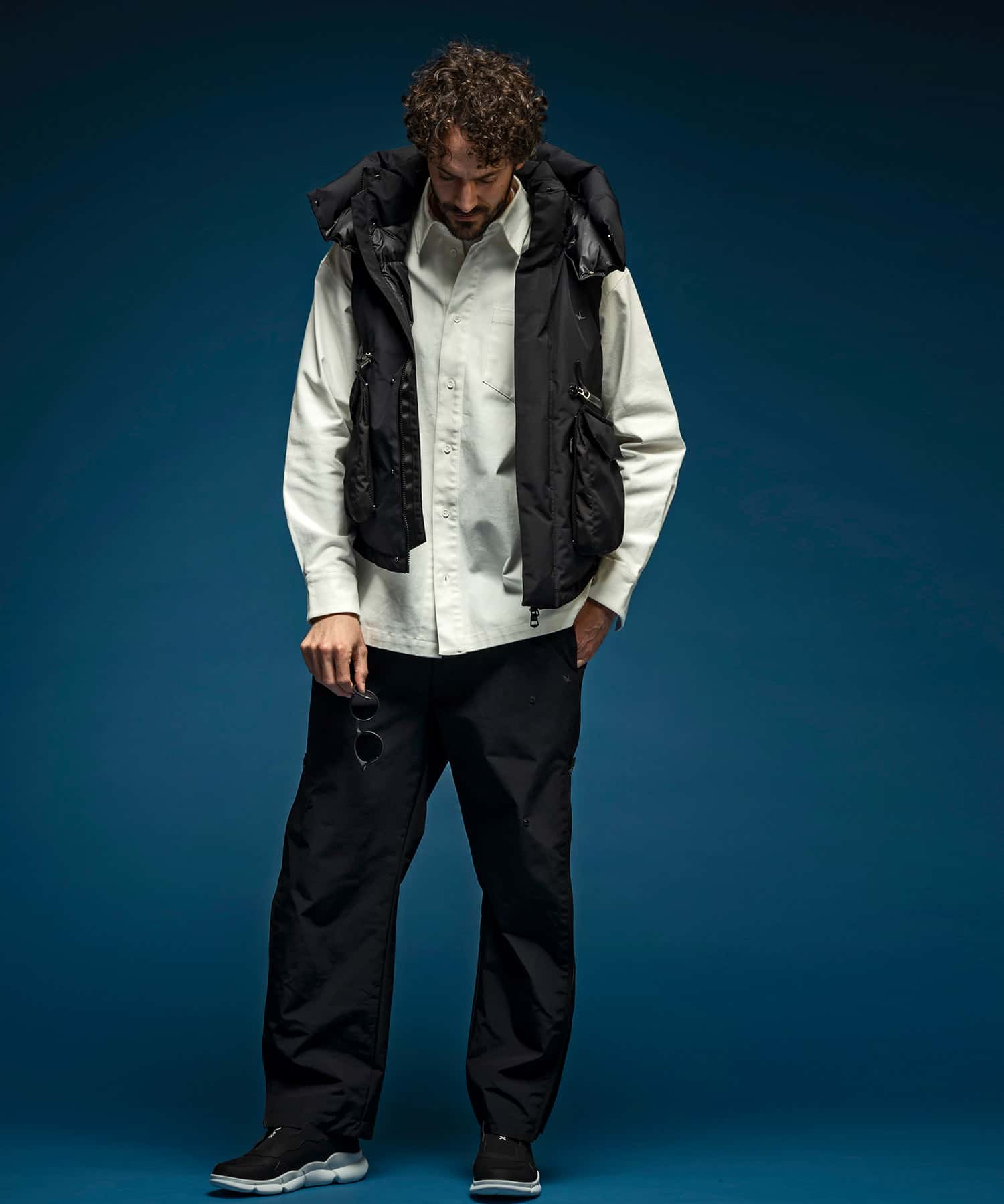【MENS】フラップポケットダウンベスト WINDSTOPPER(R) プロダクト by GORE-TEX LABS /ウィンドストッパー/ゴアテックス/1PIU1UGUALE3 RELAX × +phenix(ウノピゥウノウグァーレトレ リラックス)