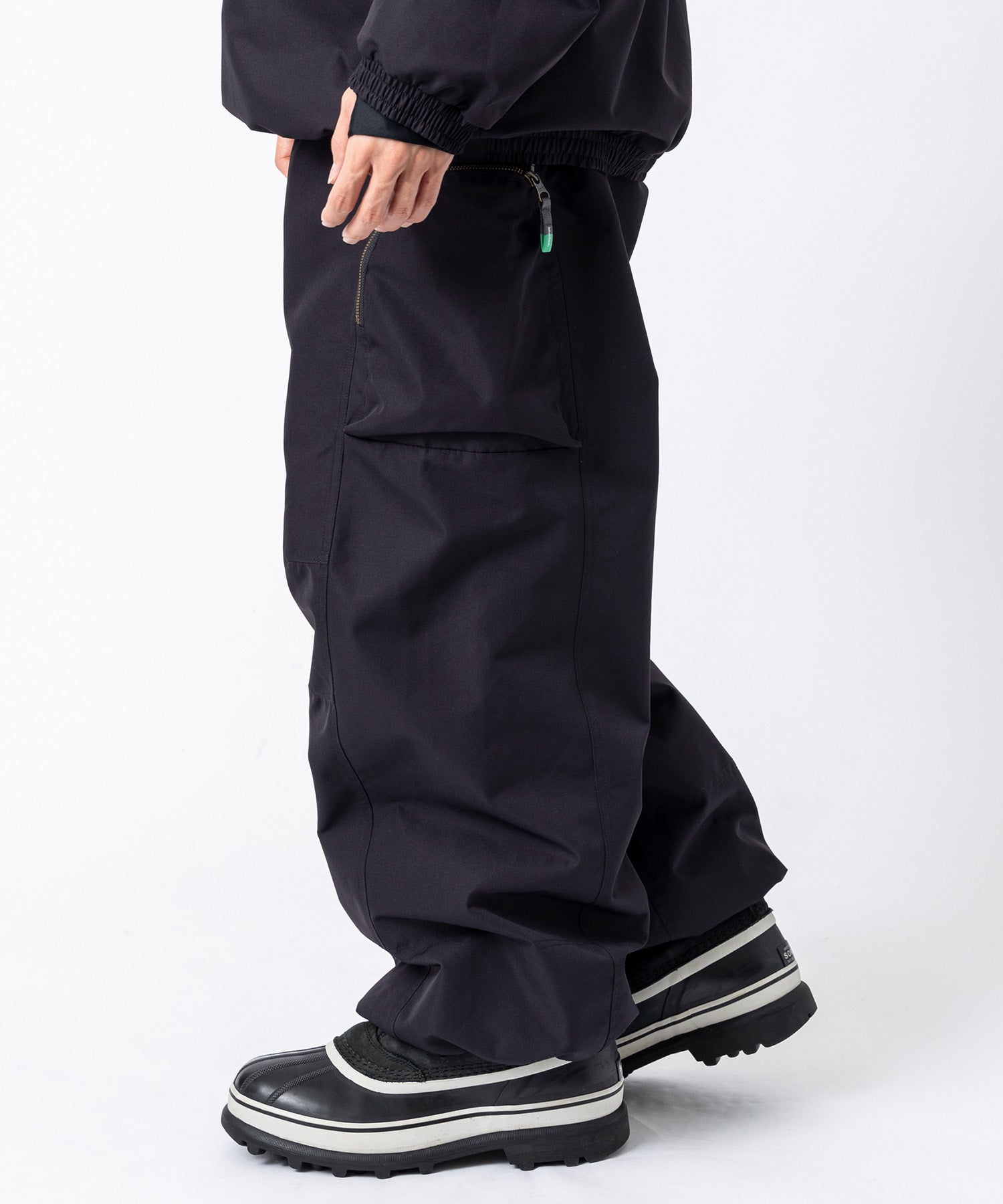 【11月中旬お届け予約商品】【MENS】SIDE CARGO SNOW PANTS サイドカーゴスノーパンツ /inhabitant(インハビタント)