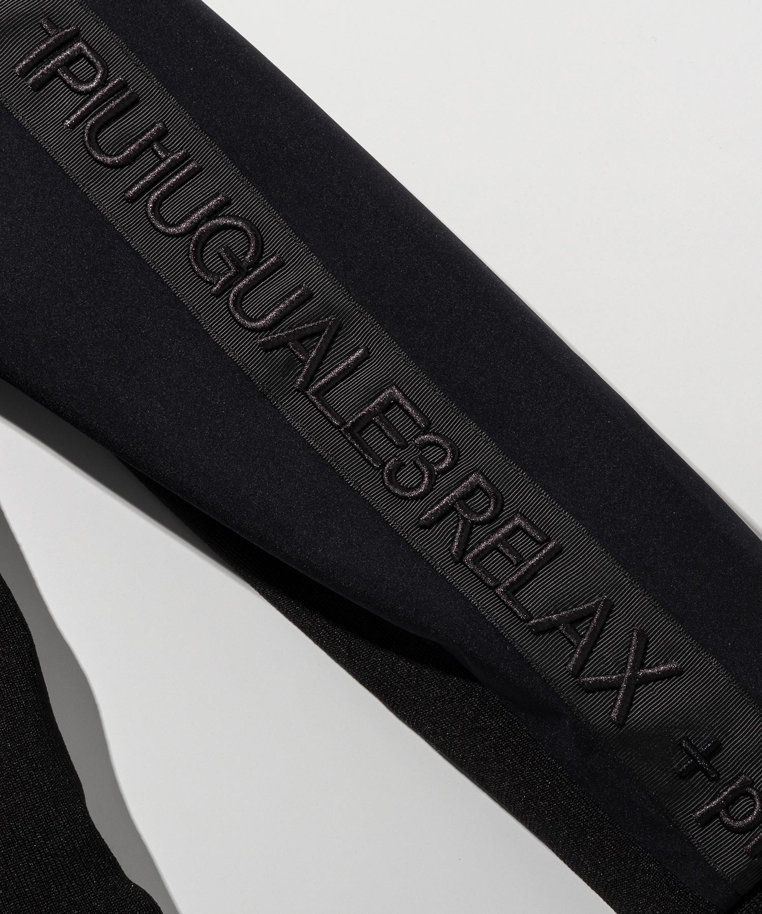 【MENS】GTX SLEEVE LOGO LINE HOODIE スリーブロゴラインフーディー / WINDSTOPPER(R) プロダクト by GORE-TEX LABS /ウィンドストッパー/ゴアテックス/1PIU1UGUALE3 RELAX × +phenix(ウノピゥウノウグァーレトレ リラックス)