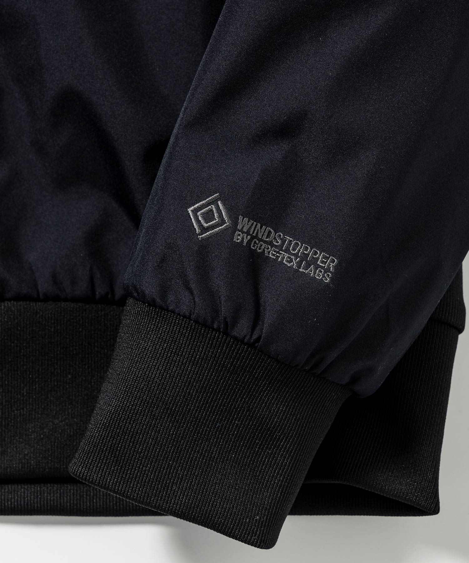 【MENS】GTX ZIP HOODIE ジップフーディー / WINDSTOPPER(R) プロダクト by GORE-TEX LABS /ウィンドストッパー/ゴアテックス/1PIU1UGUALE3 RELAX × +phenix(ウノピゥウノウグァーレトレ リラックス)