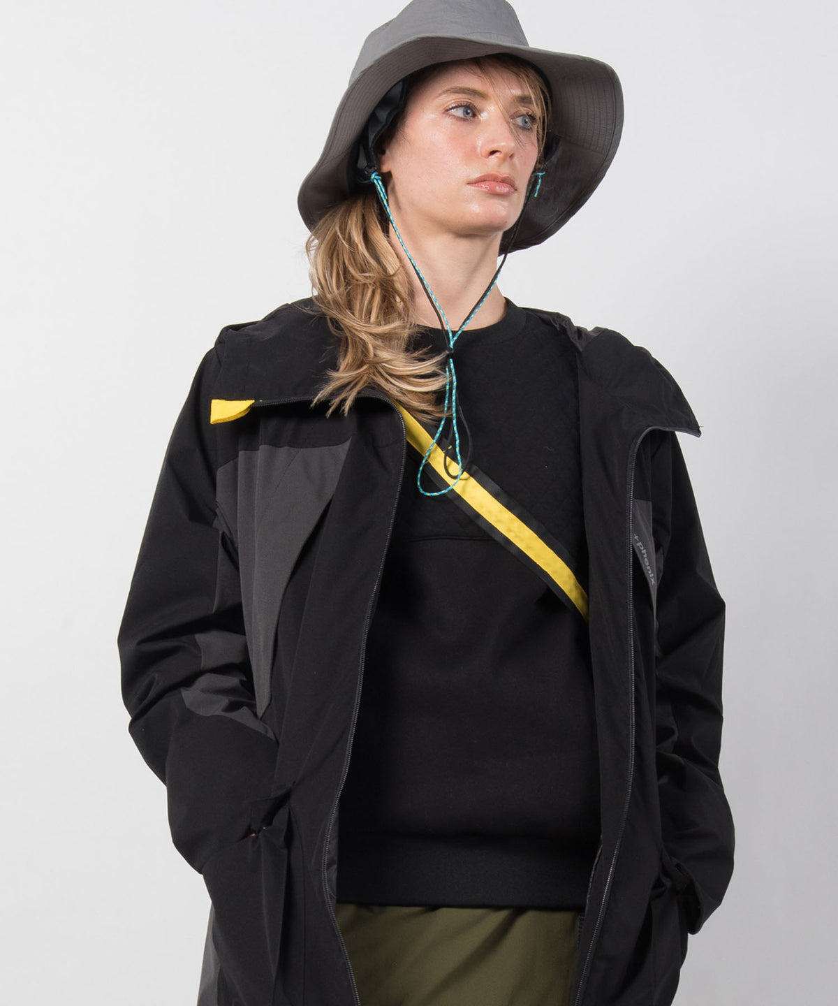 【WOMENS】キルトスウェットプルオーバー Quilted Sweat Pullover テックウェア アーバンアウトドア 高機能ウェア +phenix(プラスフェニックス)