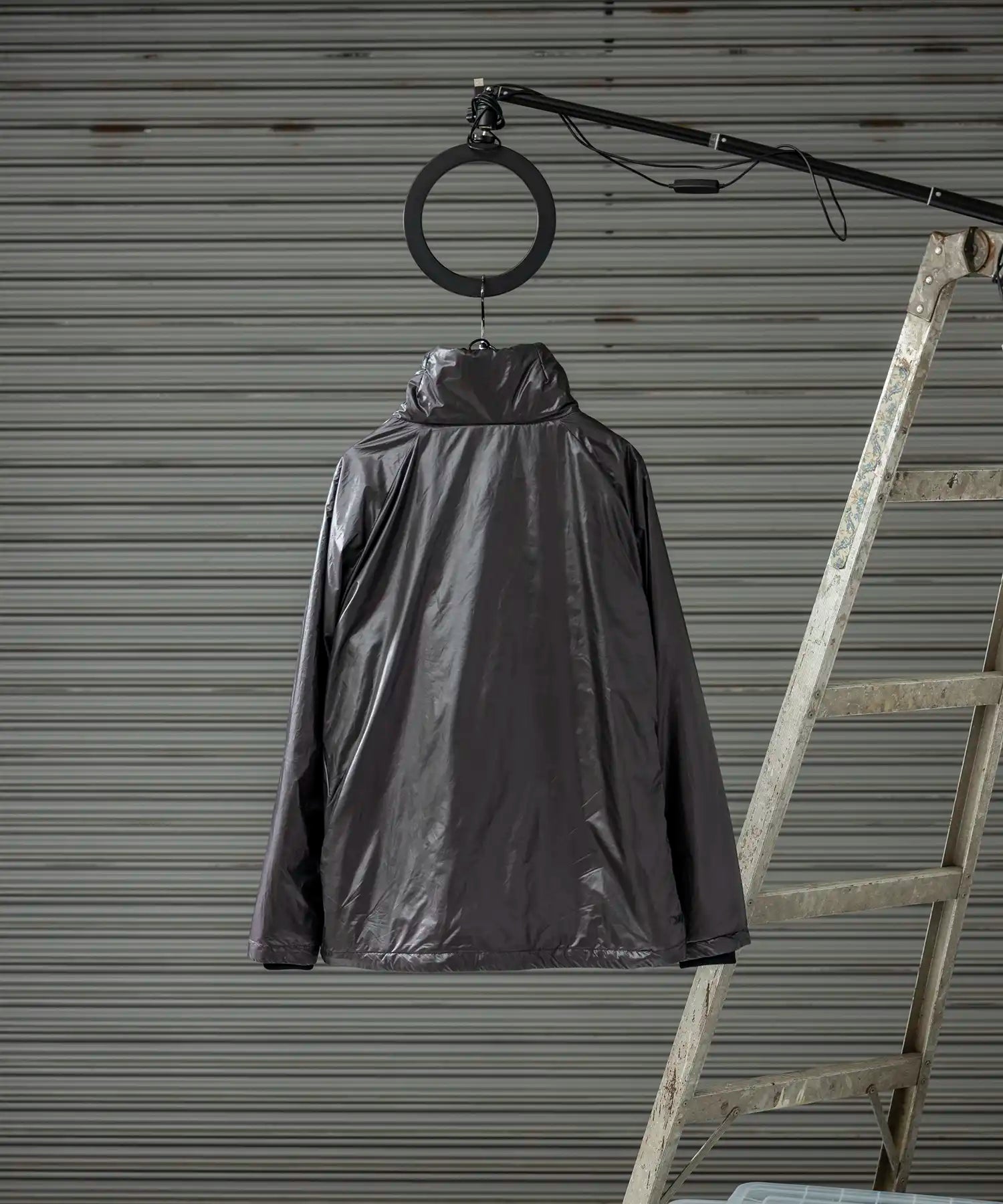 【MENS】ハーフジップロングスリーブ・アウター 中綿ジャケット Insulated air half zip / Brilliance shade down proof / アルクフェニックス