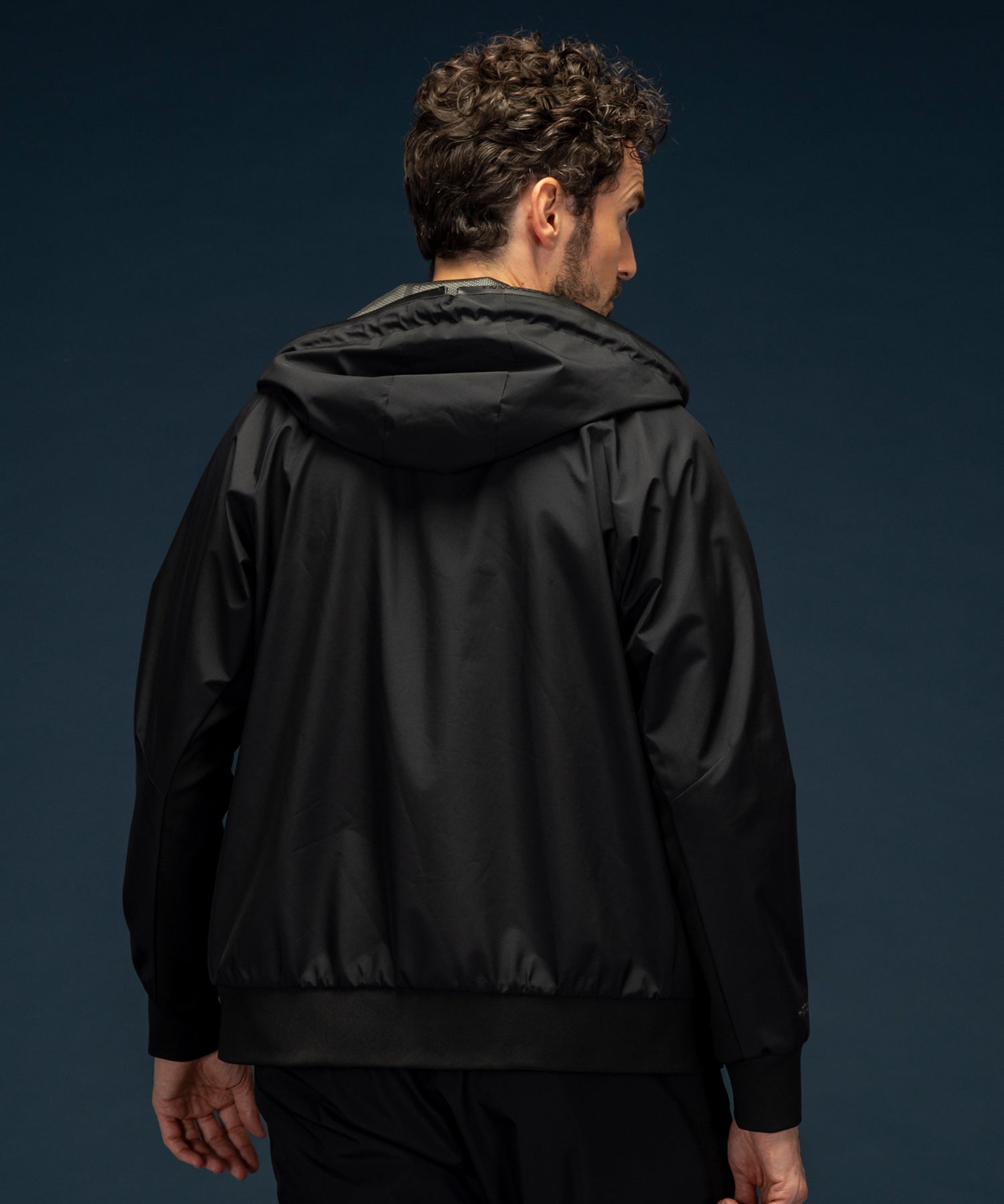 【MENS】GTX ZIP HOODIE ジップフーディー / WINDSTOPPER(R) プロダクト by GORE-TEX LABS /ウィンドストッパー/ゴアテックス/1PIU1UGUALE3 RELAX × +phenix(ウノピゥウノウグァーレトレ リラックス)