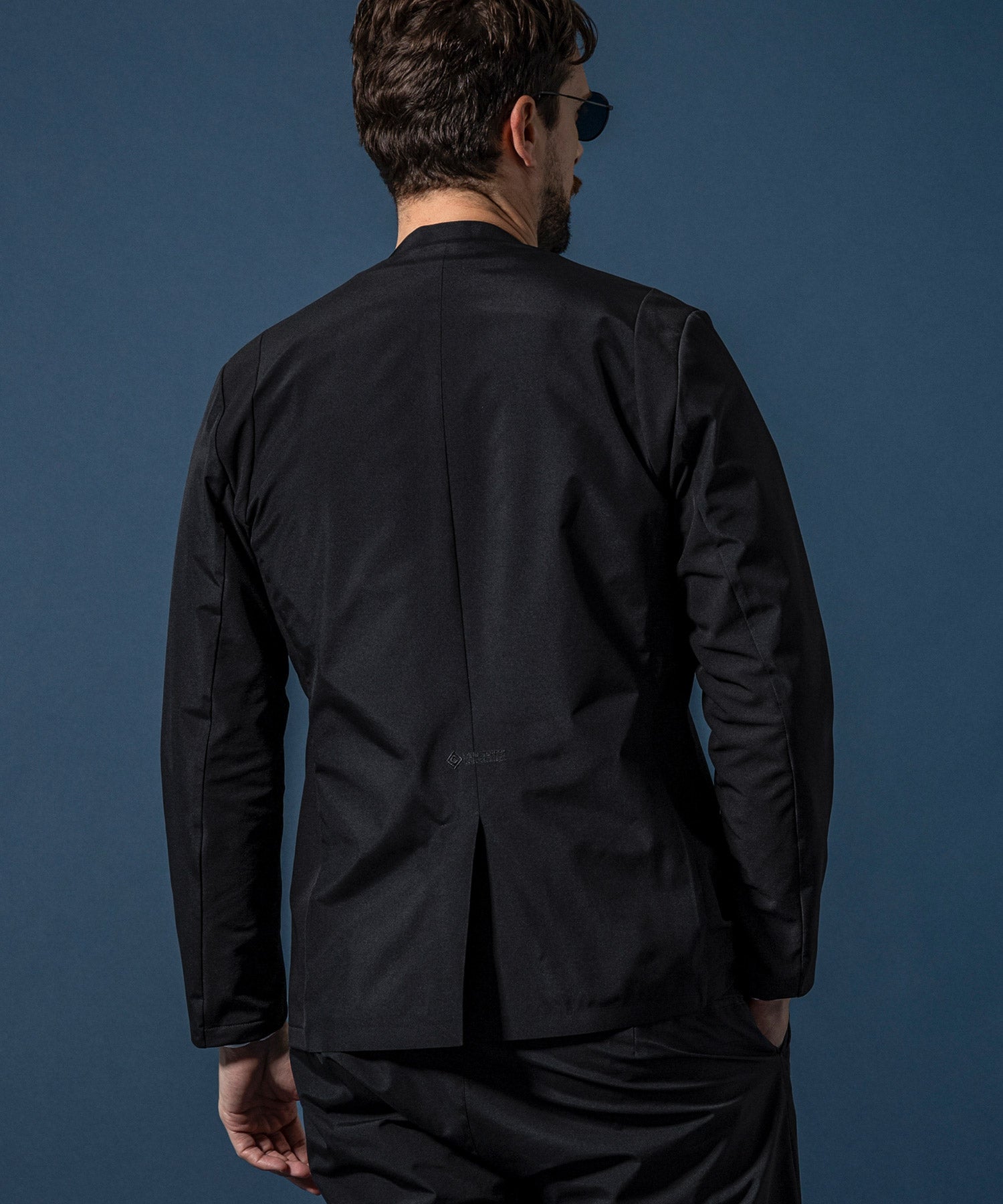 【MENS】GTX NO COLLAR JACKET ノーカラージャケット / WINDSTOPPER(R) プロダクト by GORE-TEX LABS /ウィンドストッパー/ゴアテックス/1PIU1UGUALE3 RELAX × +phenix(ウノピゥウノウグァーレトレ リラックス)