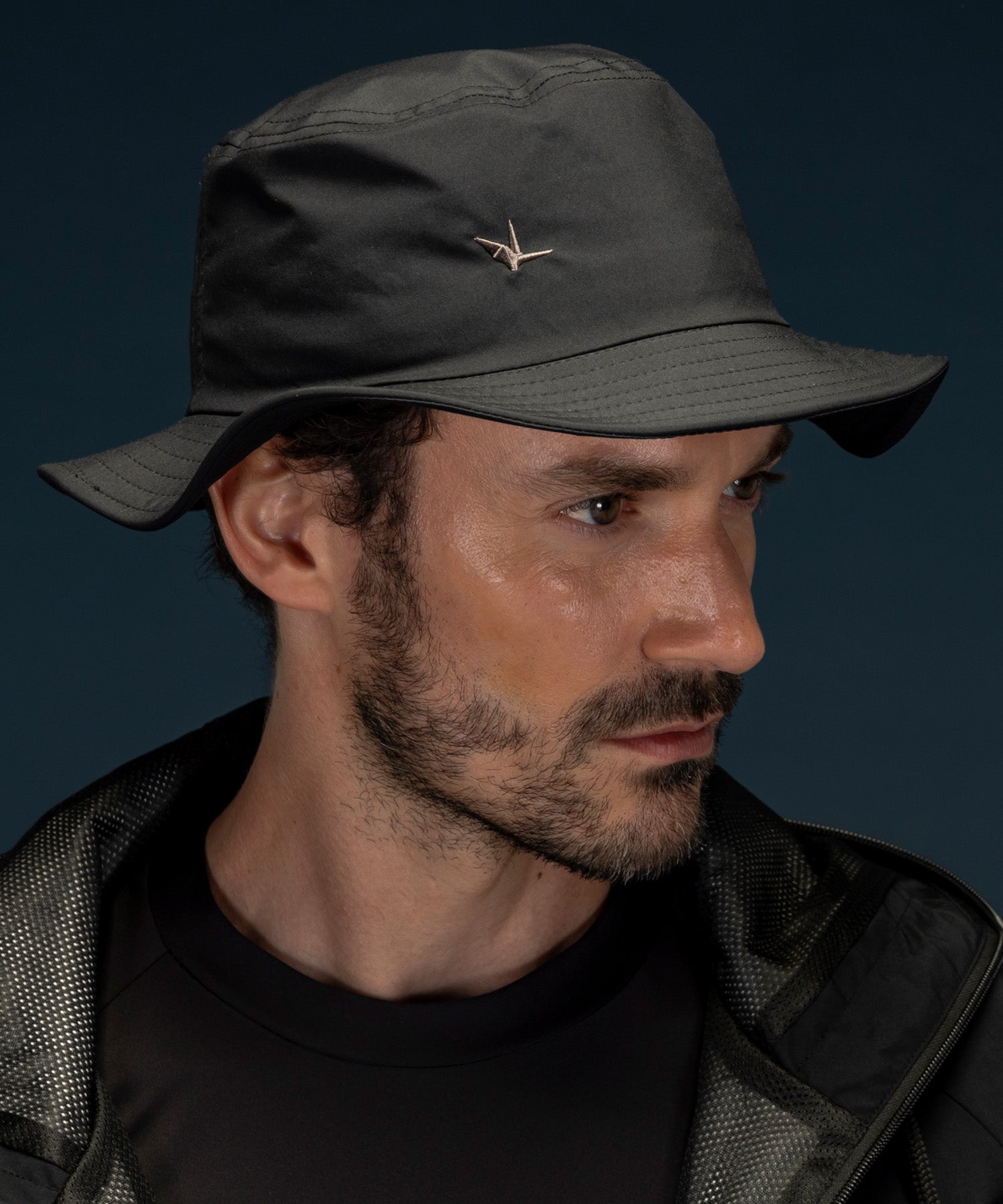 【MENS】GTX HAT ハット / WINDSTOPPER(R) プロダクト by GORE-TEX LABS /ウィンドストッパー/ゴアテックス/1PIU1UGUALE3 RELAX × +phenix(ウノピゥウノウグァーレトレ リラックス)