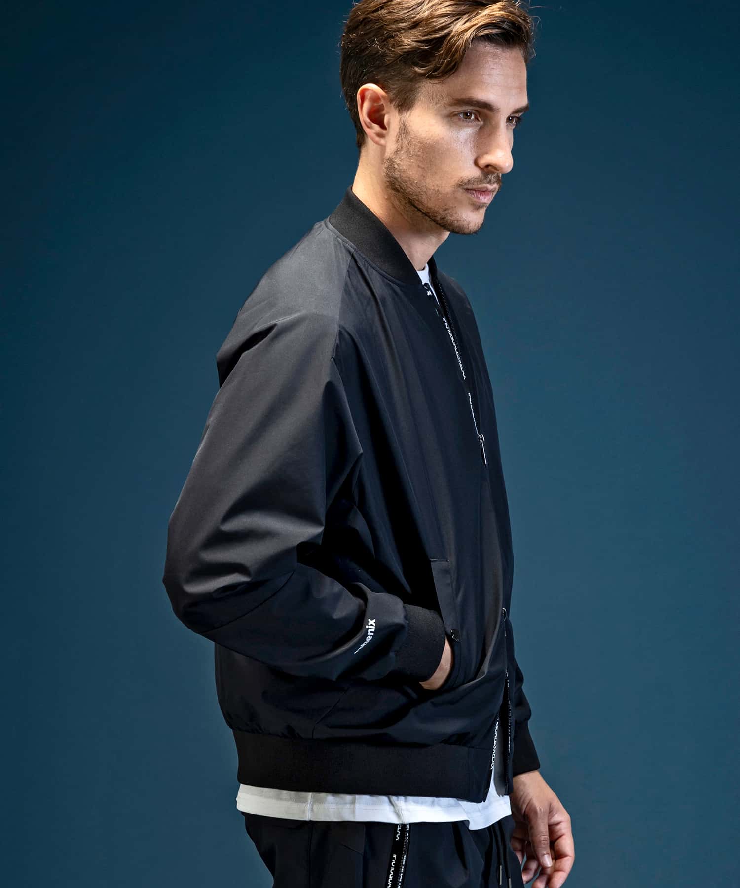【MENS】ブルゾン WINDSTOPPER プロダクト by GORE-TEX LABS /ウィンドストッパー/ゴアテックス/1PIU1UGUALE3 RELAX × +phenix(ウノピゥウノウグァーレトレ リラックス)