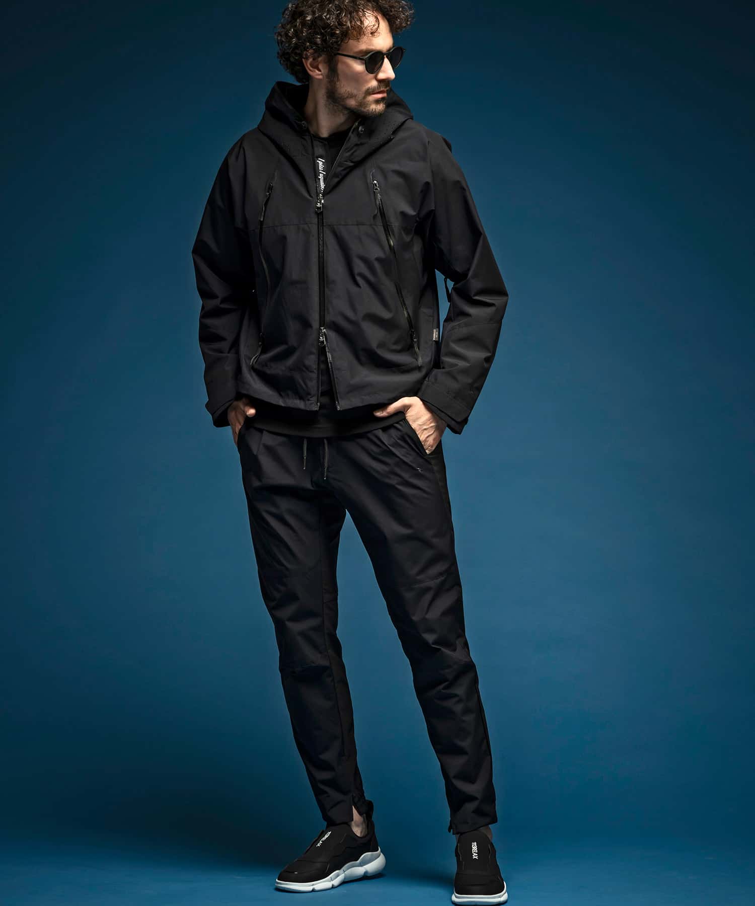 【MENS】スリムテーパードパンツ WINDSTOPPER(R) プロダクト by GORE-TEX LABS /ウィンドストッパー/ゴアテックス/1PIU1UGUALE3 RELAX × +phenix(ウノピゥウノウグァーレトレ リラックス)