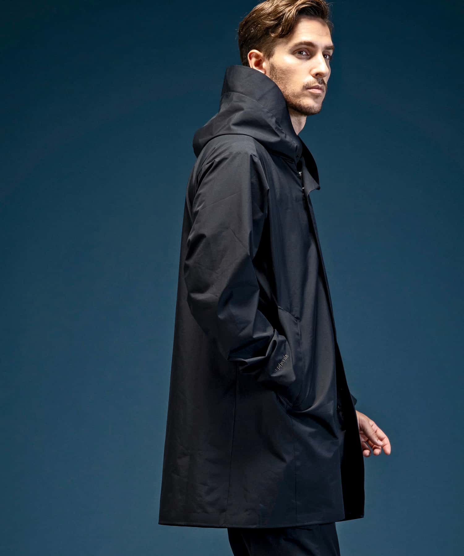 【MENS】ラップコート WINDSTOPPER プロダクト by GORE-TEX LABS /ウィンドストッパー/ゴアテックス/1PIU1UGUALE3 RELAX × +phenix(ウノピゥウノウグァーレトレ リラックス)