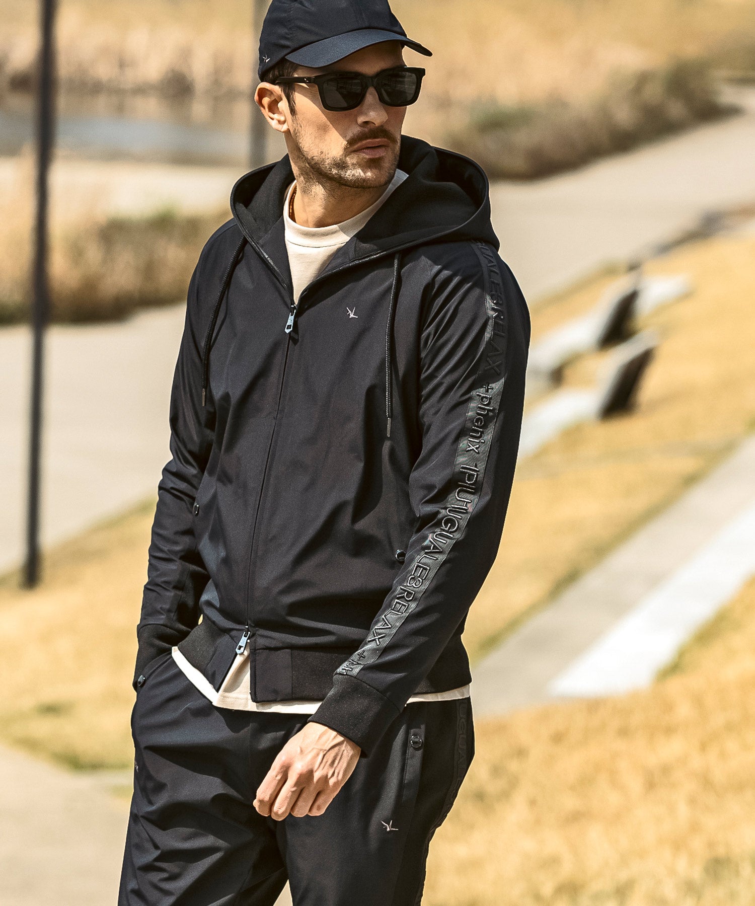 【MENS】GTX SLEEVE LOGO LINE HOODIE スリーブロゴラインフーディー / WINDSTOPPER(R) プロダクト by GORE-TEX LABS /ウィンドストッパー/ゴアテックス/1PIU1UGUALE3 RELAX × +phenix(ウノピゥウノウグァーレトレ リラックス)