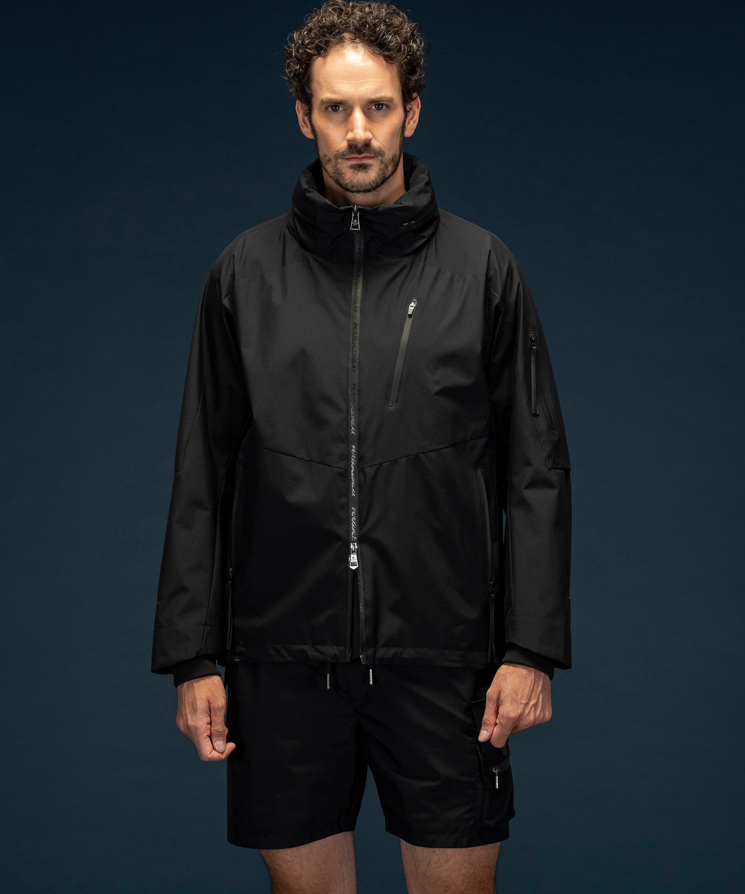 【MENS】GTX TRACK JACKET トラックジャケット / WINDSTOPPER(R) プロダクト by GORE-TEX LABS /ウィンドストッパー/ゴアテックス/1PIU1UGUALE3 RELAX × +phenix(ウノピゥウノウグァーレトレ リラックス)