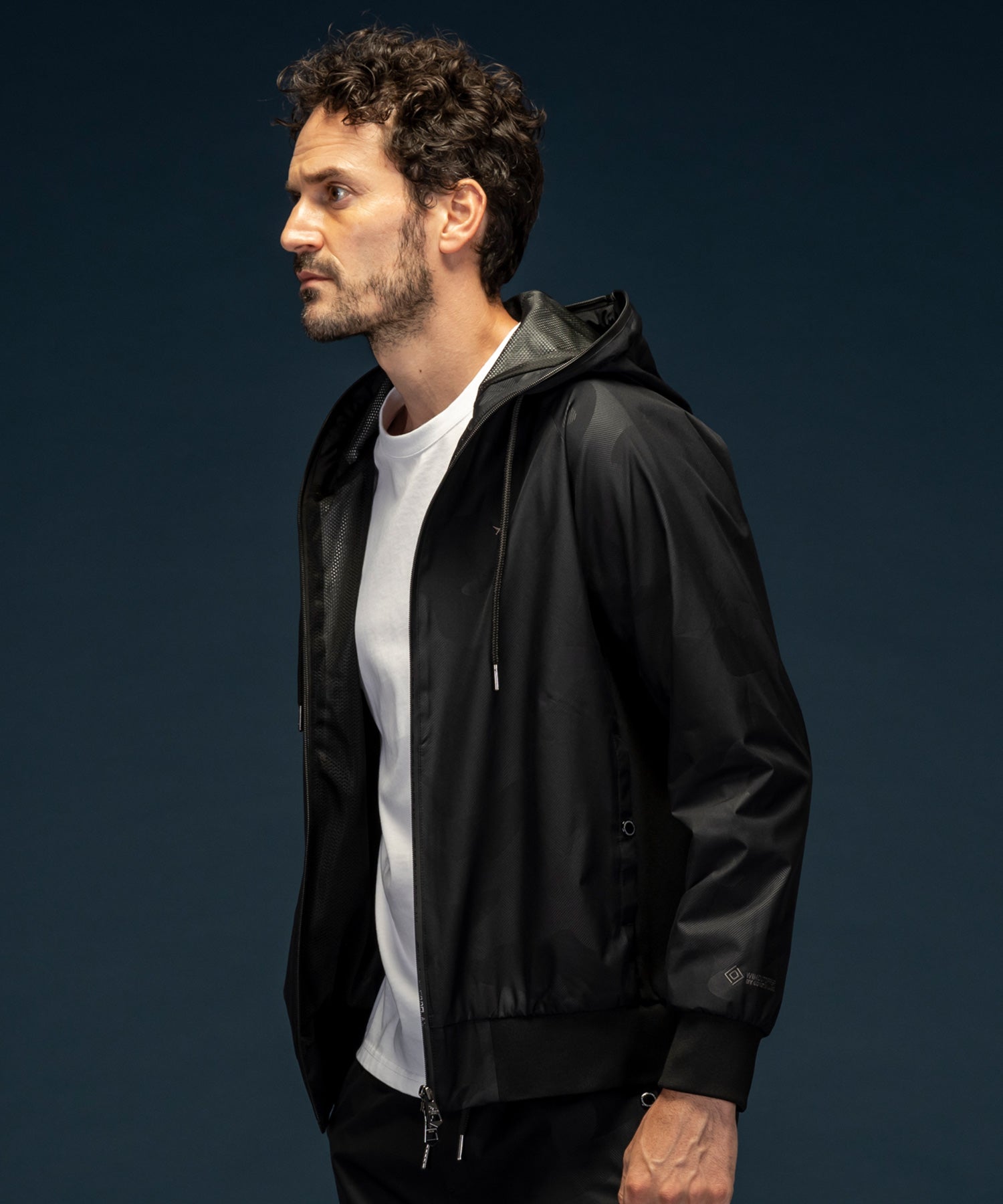 【MENS】GTX ZIP HOODIE ジップフーディー / WINDSTOPPER(R) プロダクト by GORE-TEX LABS /ウィンドストッパー/ゴアテックス/1PIU1UGUALE3 RELAX × +phenix(ウノピゥウノウグァーレトレ リラックス)