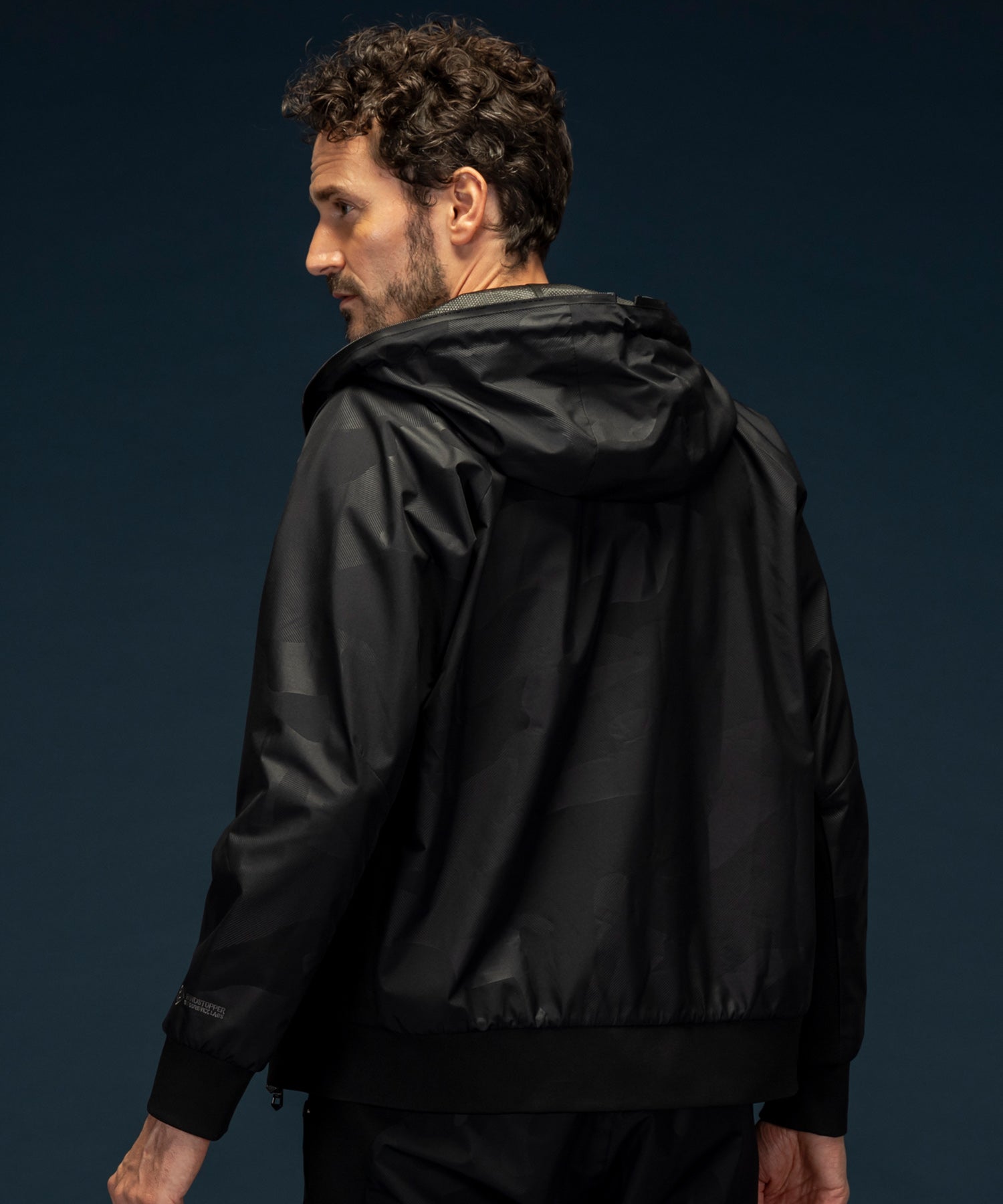 【MENS】GTX ZIP HOODIE ジップフーディー / WINDSTOPPER(R) プロダクト by GORE-TEX LABS /ウィンドストッパー/ゴアテックス/1PIU1UGUALE3 RELAX × +phenix(ウノピゥウノウグァーレトレ リラックス)