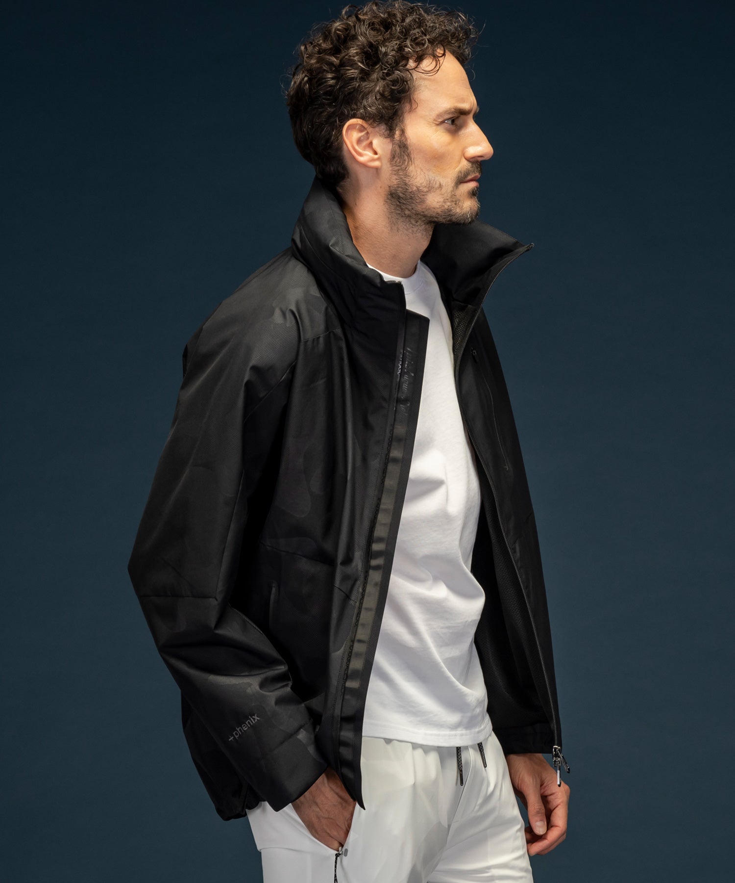 【MENS】GTX TRACK JACKET トラックジャケット / WINDSTOPPER(R) プロダクト by GORE-TEX LABS /ウィンドストッパー/ゴアテックス/1PIU1UGUALE3 RELAX × +phenix(ウノピゥウノウグァーレトレ リラックス)