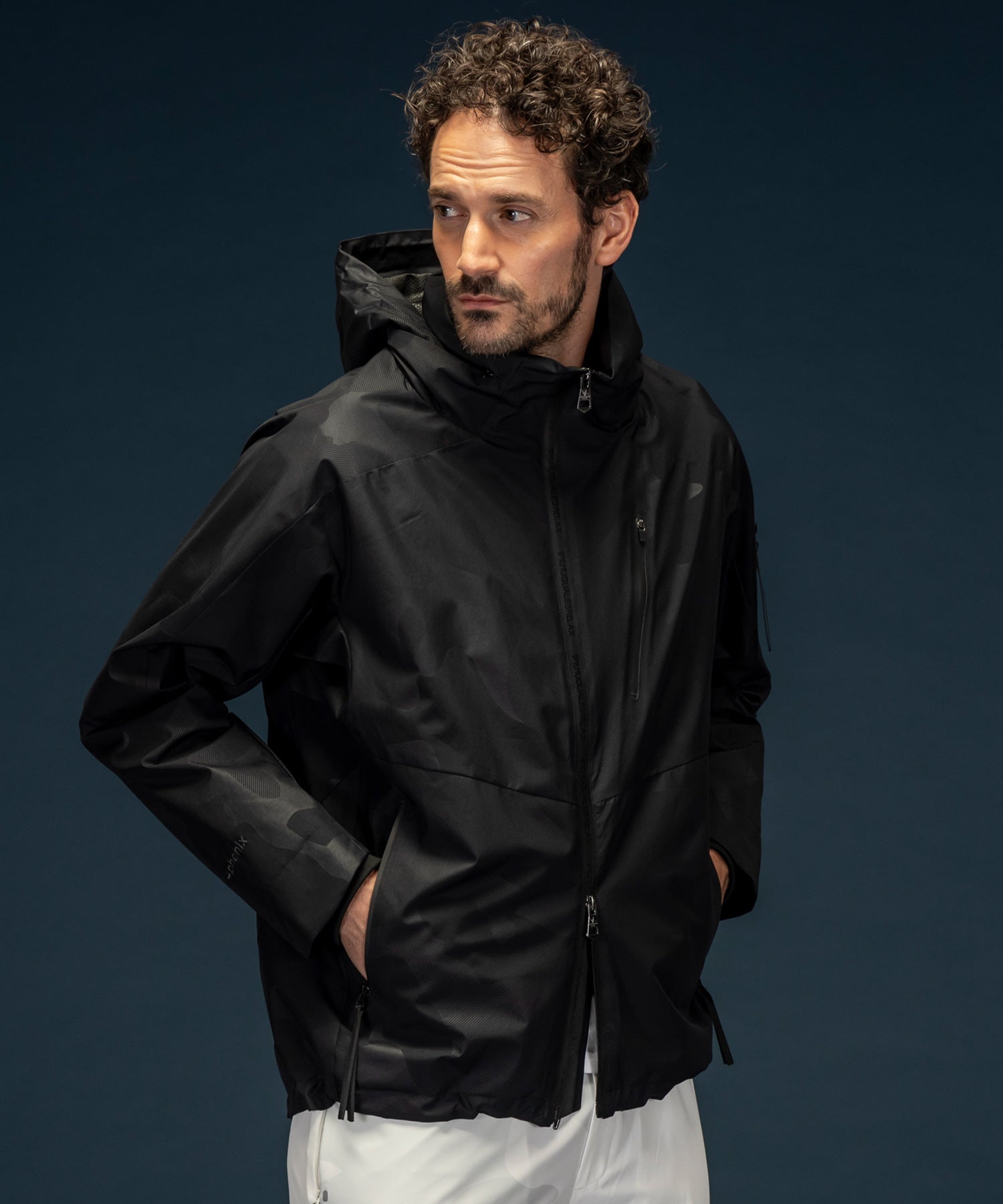 【MENS】GTX TRACK JACKET トラックジャケット / WINDSTOPPER(R) プロダクト by GORE-TEX LABS /ウィンドストッパー/ゴアテックス/1PIU1UGUALE3 RELAX × +phenix(ウノピゥウノウグァーレトレ リラックス)