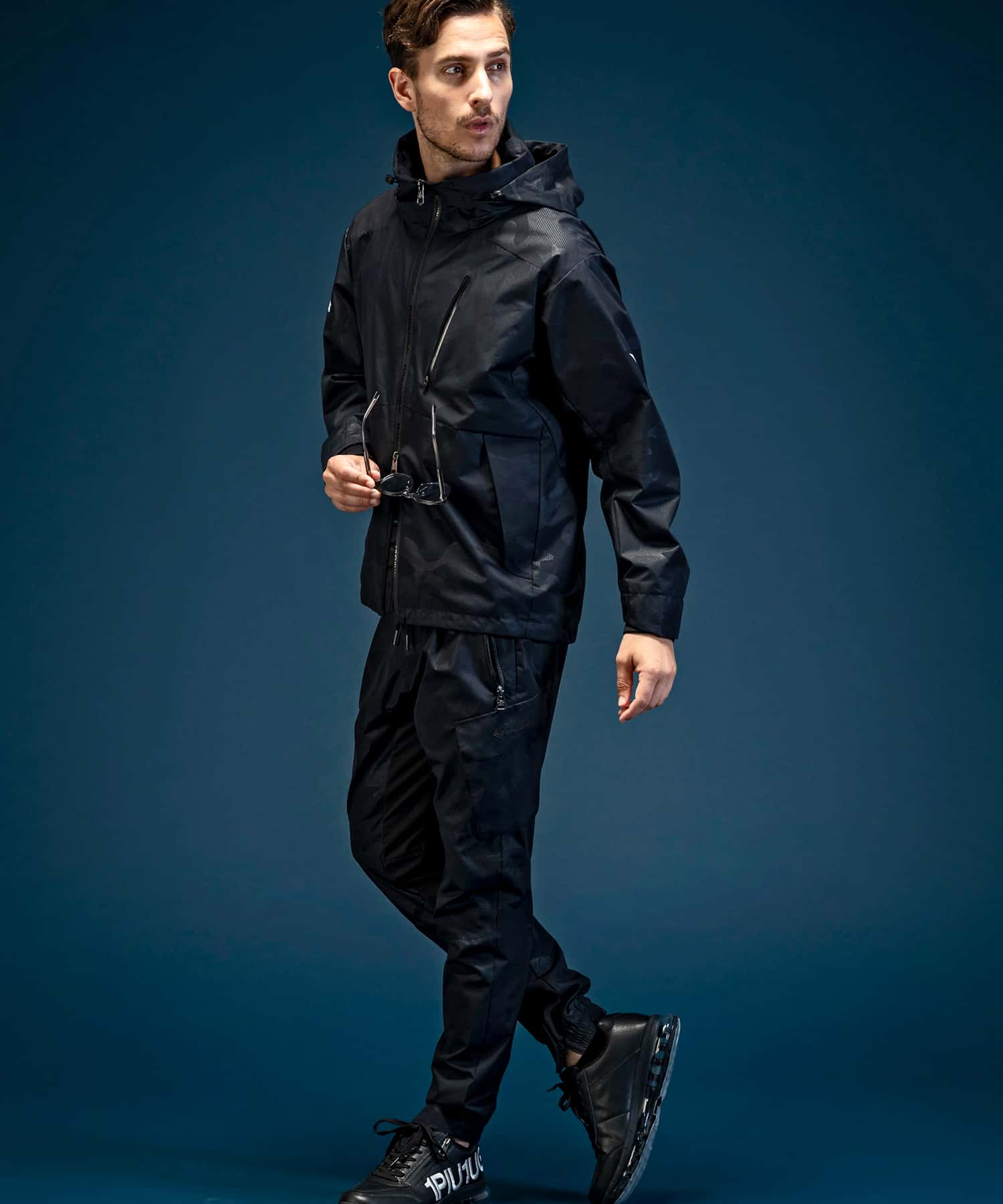 【MENS】トラックジャケット WINDSTOPPER プロダクト by GORE-TEX LABS /ウィンドストッパー/ゴアテックス/1PIU1UGUALE3 RELAX × +phenix(ウノピゥウノウグァーレトレ リラックス)