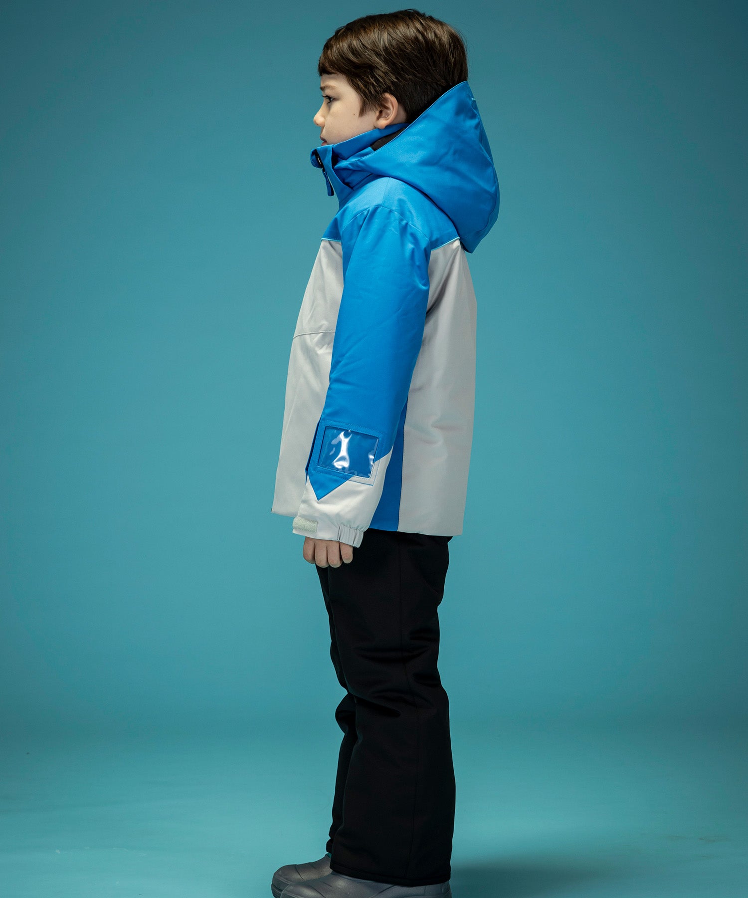 【KIDS/JUNIOR】Color Blocking Junior Two-piece ストレートラインスリーブスジュニアツーピース / JUNIOR / 子供用スキーウェア アウター上下セット / 最大20cmサイズ調整可能 /phenixスキーウェア 24AW