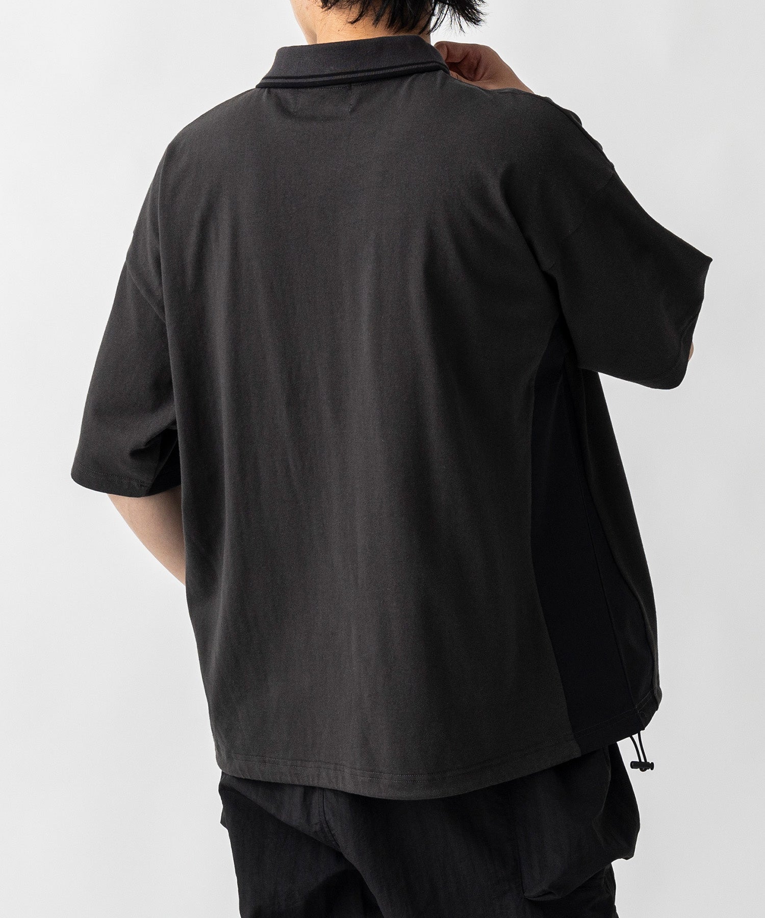 【MENS】ビッグシルエット ワンポイントプリント 半袖切替ポロシャツ /inhabitant(インハビタント)