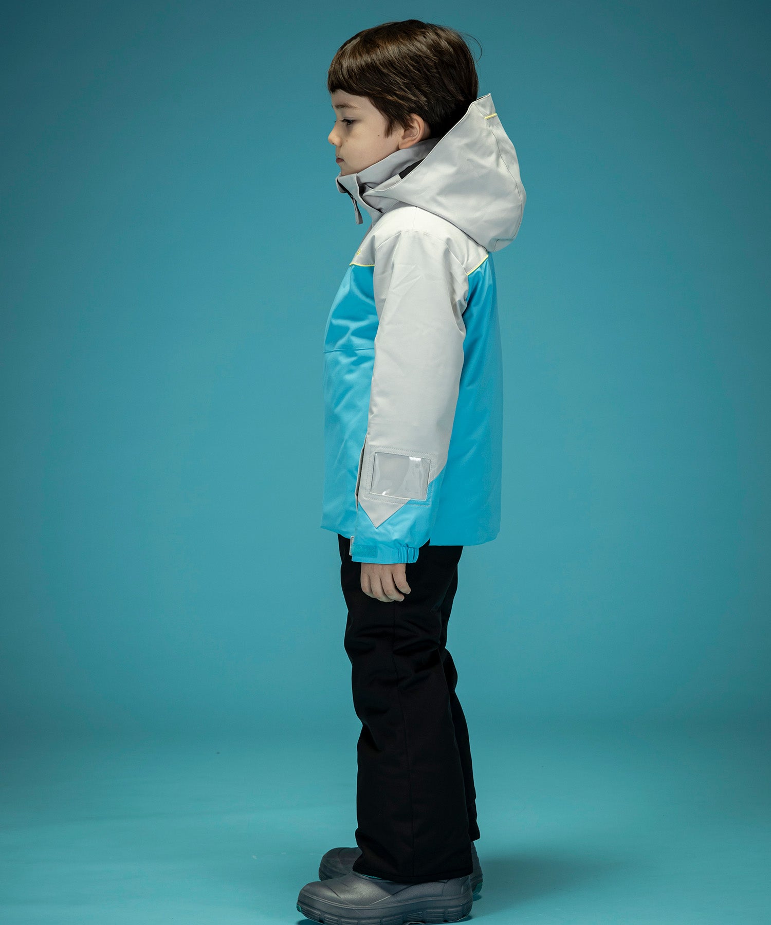 【KIDS/JUNIOR】Color Blocking Junior Two-piece ストレートラインスリーブスジュニアツーピース / JUNIOR / 子供用スキーウェア アウター上下セット / 最大20cmサイズ調整可能 /phenixスキーウェア 24AW