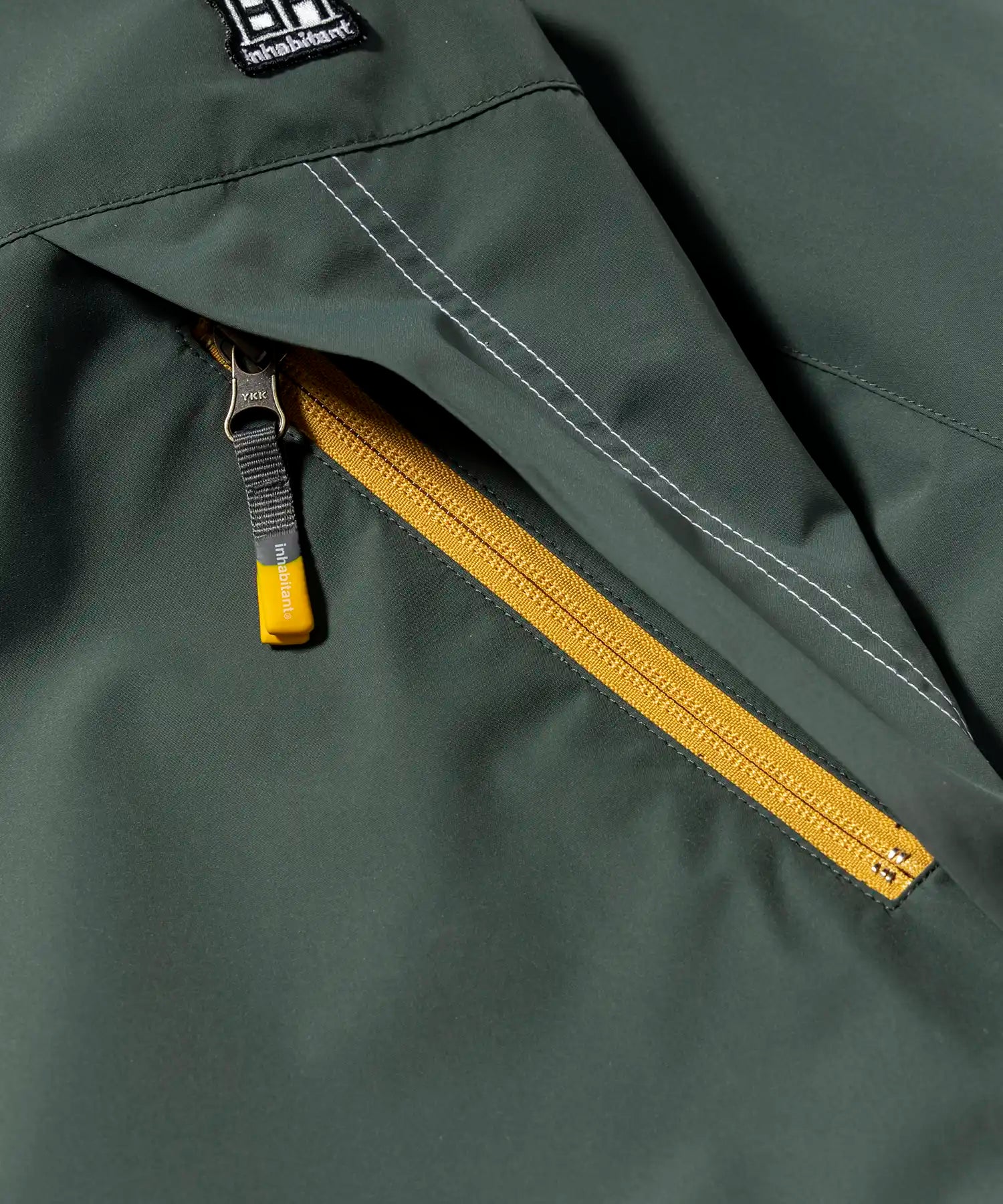 【MENS】スキーウェア・スノーボードウェア タウンウェア ナイロンジャケット RETRO STREET JACKET チャコールグレイ