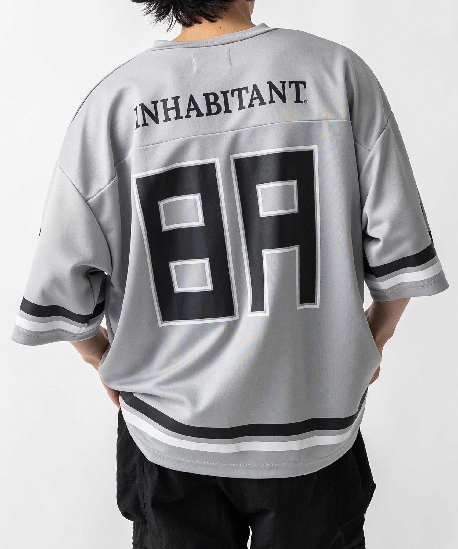 【MENS】ビッグシルエット フロントナンバリングプリント 半袖フットボールTシャツ /inhabitant(インハビタント)