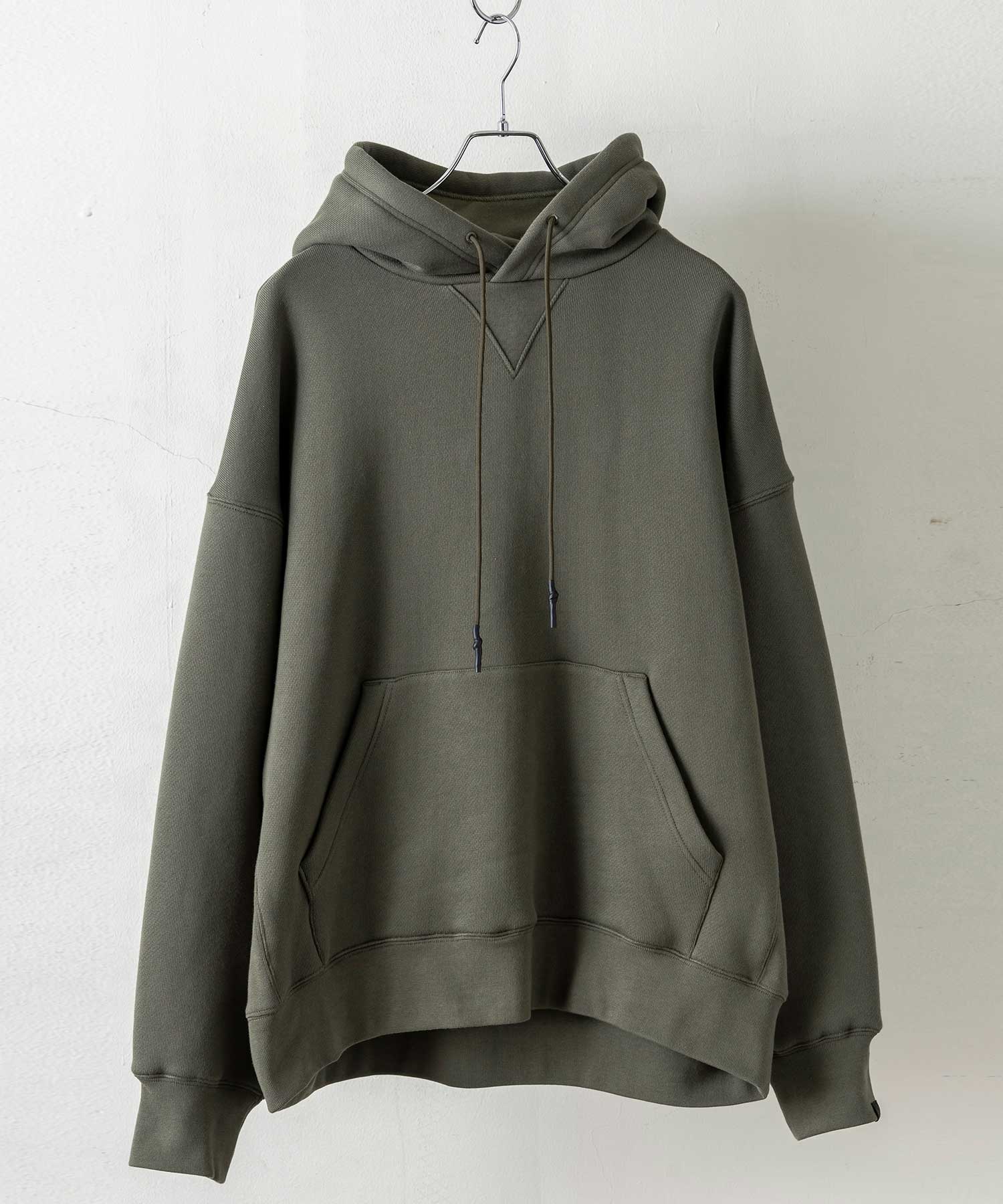 【MENS】FUNCTIONAL HEAVY WEIGHT SWEAT HOODY ヘビーウェイト スウェット フーディー 蓄熱保温 +phenix(プラスフェニックス)