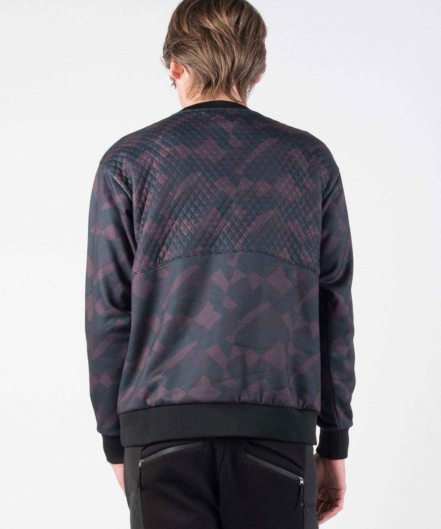 【MENS】キルトスウェットプルオーバー Quilt Sweat Pullover テックウェア アーバンアウトドア 高機能ウェア +phenix(プラスフェニックス)