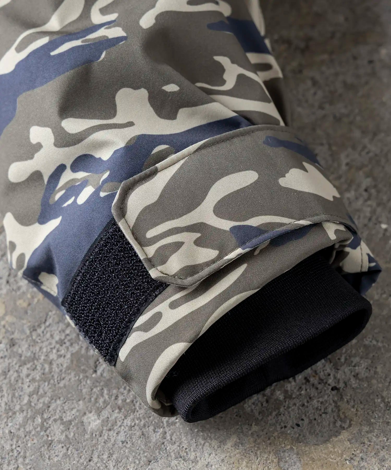 【MENS】ゴアテックスダウンジャケット GORE DOWN BOMBER JACKET / WINDSTOPPER(R) プロダクト by GORE TEX LABS ゴアテックスウェア テックウェア アーバンアウトドア 高機能ウェア +phenix(プラスフェニックス)