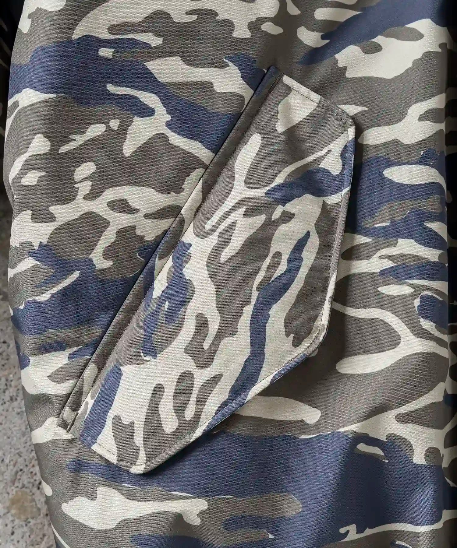 【MENS】ゴアテックスダウンジャケット GORE DOWN BOMBER JACKET / WINDSTOPPER(R) プロダクト by GORE TEX LABS ゴアテックスウェア テックウェア アーバンアウトドア 高機能ウェア +phenix(プラスフェニックス)