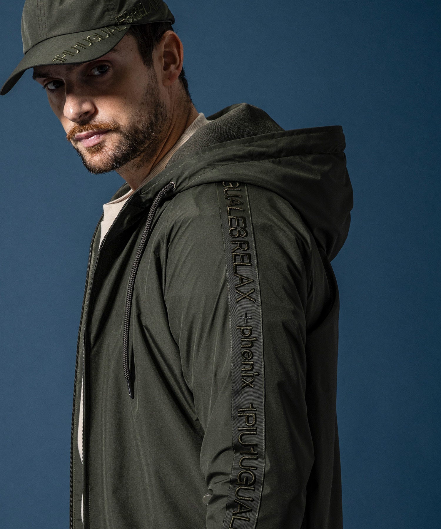 【MENS】GTX SLEEVE LOGO LINE HOODIE スリーブロゴラインフーディー / WINDSTOPPER(R) プロダクト by GORE-TEX LABS /ウィンドストッパー/ゴアテックス/1PIU1UGUALE3 RELAX × +phenix(ウノピゥウノウグァーレトレ リラックス)