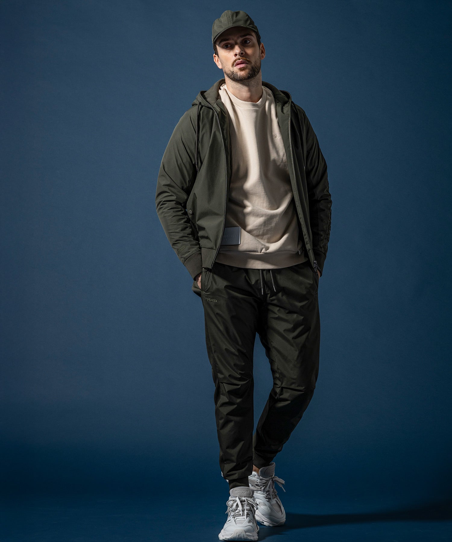 【MENS】GTX SIDE LOGO JOGGER PANTS サイドロゴジョガーパンツ / WINDSTOPPER(R) プロダクト by GORE-TEX LABS /ウィンドストッパー/ゴアテックス/1PIU1UGUALE3 RELAX × +phenix(ウノピゥウノウグァーレトレ リラックス)