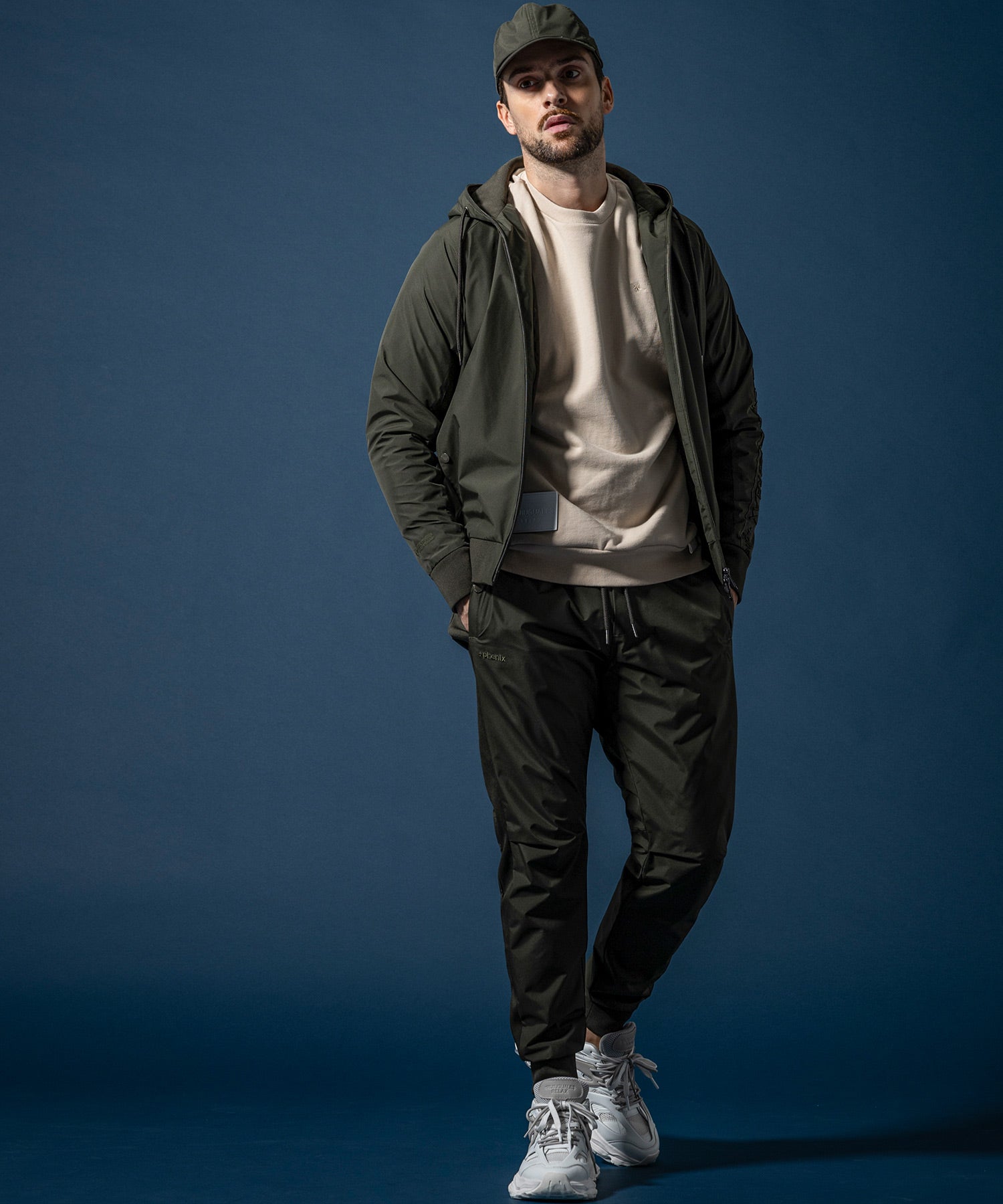 【MENS】GTX SLEEVE LOGO LINE HOODIE スリーブロゴラインフーディー / WINDSTOPPER(R) プロダクト by GORE-TEX LABS /ウィンドストッパー/ゴアテックス/1PIU1UGUALE3 RELAX × +phenix(ウノピゥウノウグァーレトレ リラックス)