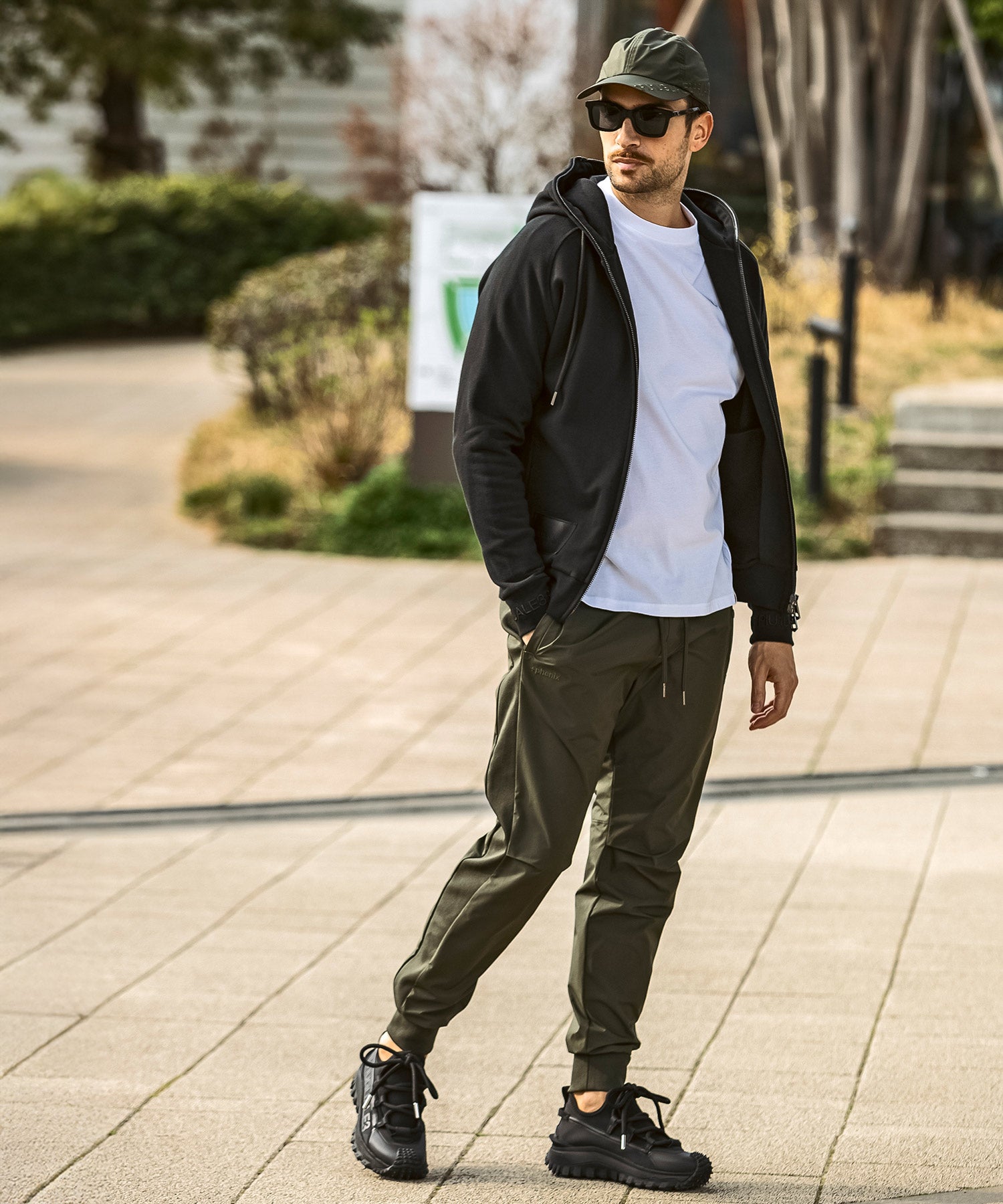 【MENS】GTX SIDE LOGO JOGGER PANTS サイドロゴジョガーパンツ / WINDSTOPPER(R) プロダクト by GORE-TEX LABS /ウィンドストッパー/ゴアテックス/1PIU1UGUALE3 RELAX × +phenix(ウノピゥウノウグァーレトレ リラックス)