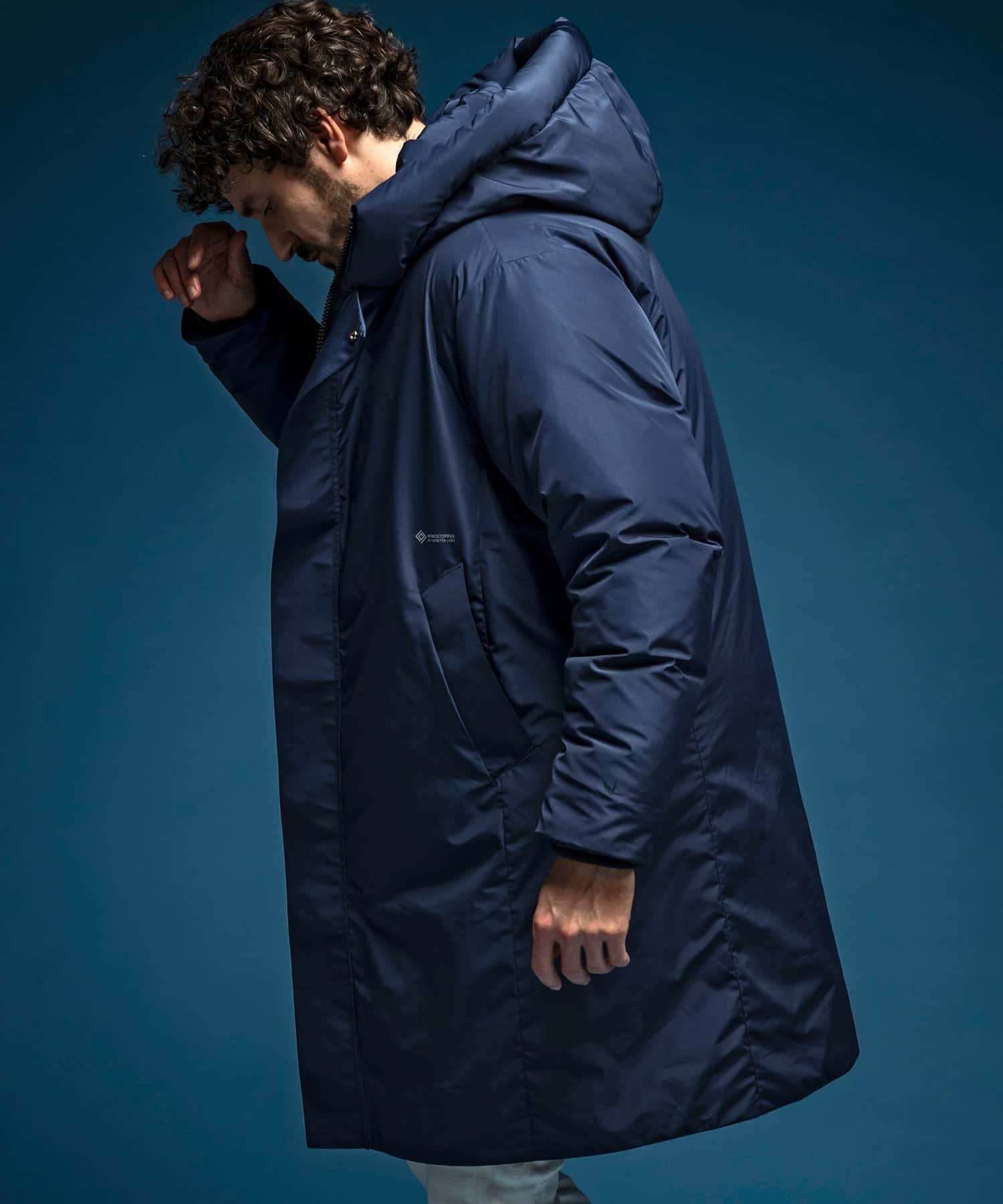 【MENS】ダウンコート WINDSTOPPER(R) プロダクト by GORE-TEX LABS /ウィンドストッパー/ゴアテックス/1PIU1UGUALE3 RELAX × +phenix(ウノピゥウノウグァーレトレ リラックス)