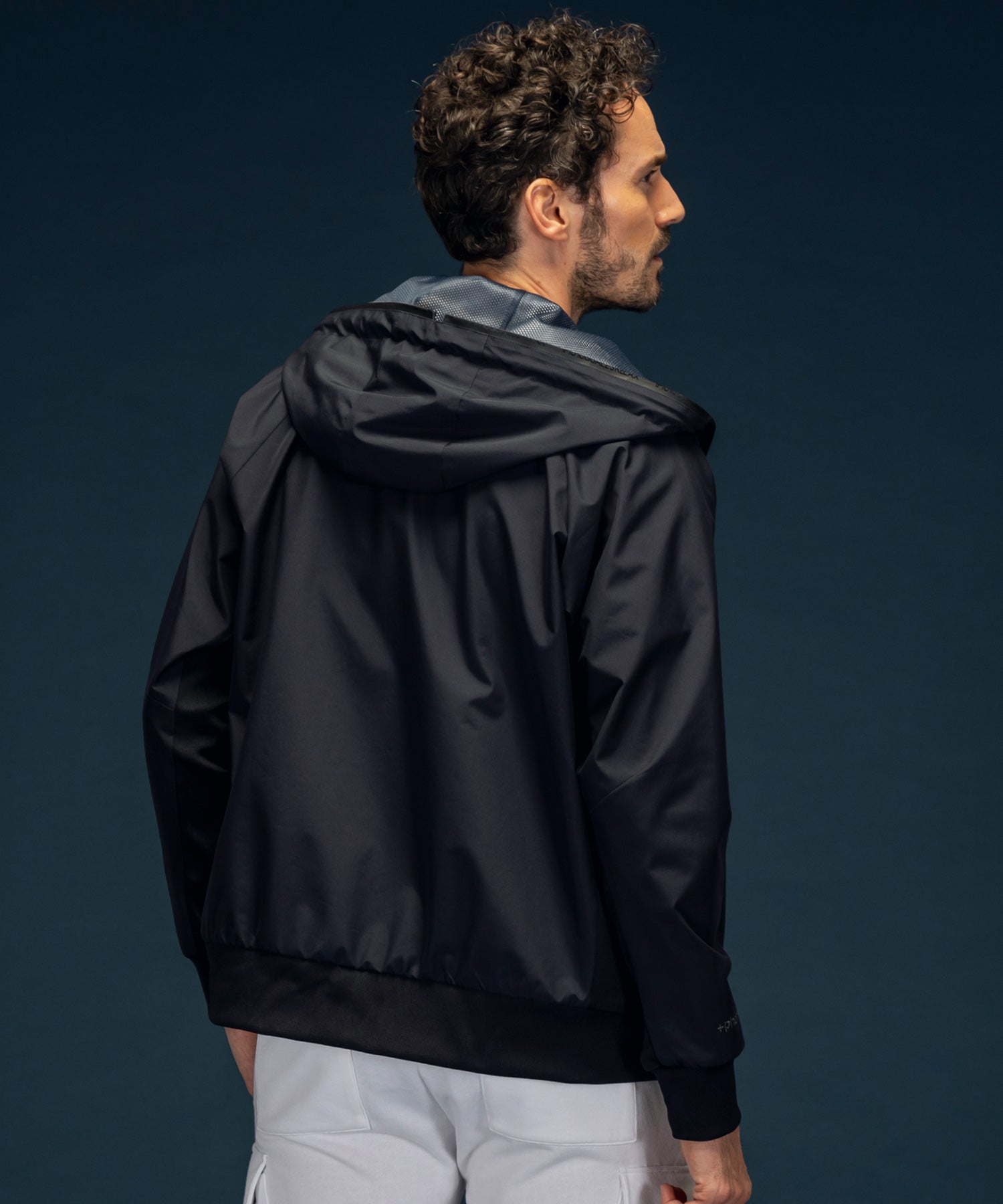 【MENS】GTX ZIP HOODIE ジップフーディー / WINDSTOPPER(R) プロダクト by GORE-TEX LABS /ウィンドストッパー/ゴアテックス/1PIU1UGUALE3 RELAX × +phenix(ウノピゥウノウグァーレトレ リラックス)
