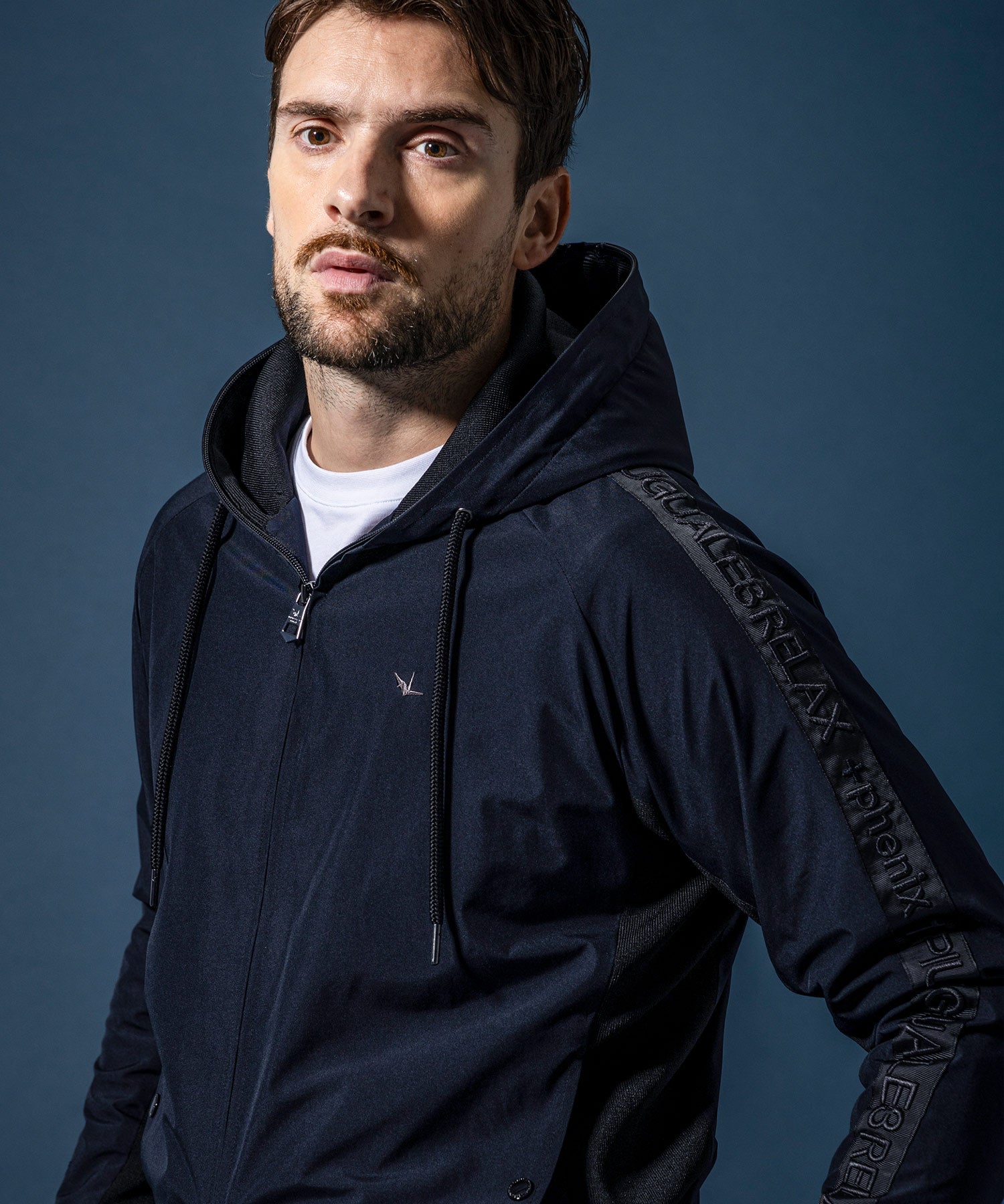 【MENS】GTX SLEEVE LOGO LINE HOODIE スリーブロゴラインフーディー / WINDSTOPPER(R) プロダクト by GORE-TEX LABS /ウィンドストッパー/ゴアテックス/1PIU1UGUALE3 RELAX × +phenix(ウノピゥウノウグァーレトレ リラックス)