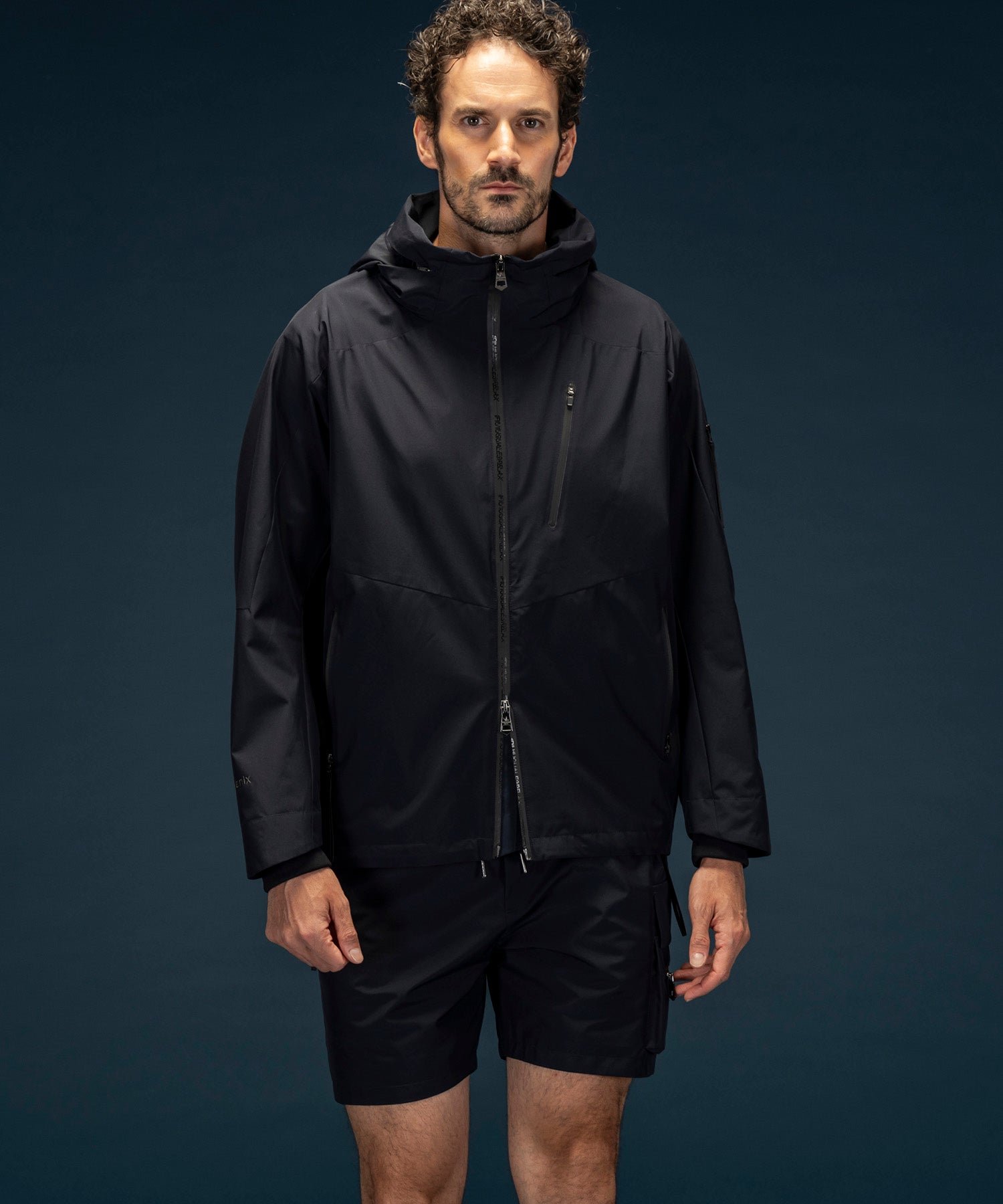 【MENS】GTX TRACK JACKET トラックジャケット / WINDSTOPPER(R) プロダクト by GORE-TEX LABS /ウィンドストッパー/ゴアテックス/1PIU1UGUALE3 RELAX × +phenix(ウノピゥウノウグァーレトレ リラックス)