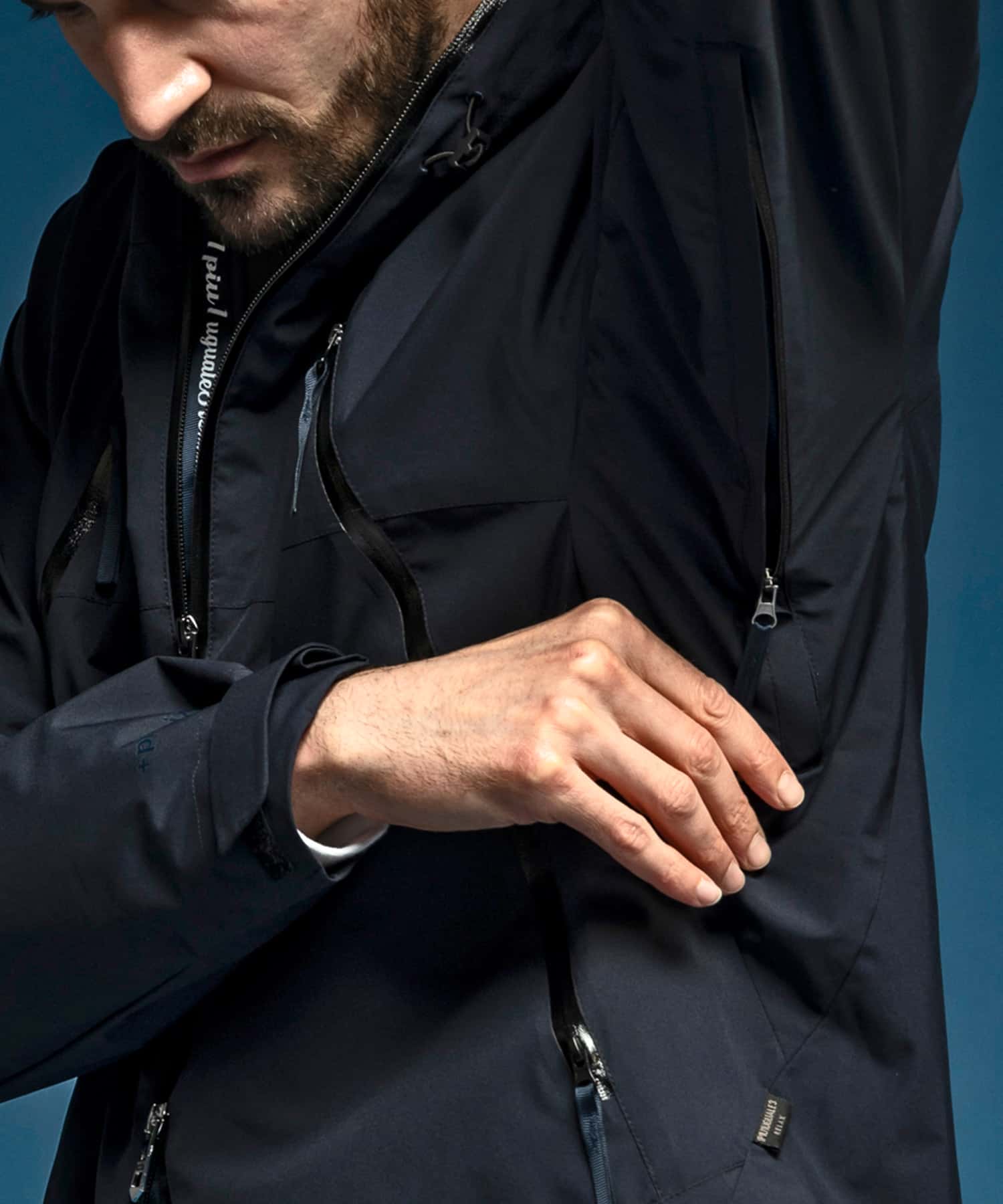 【MENS】マウンテンパーカー WINDSTOPPER(R) プロダクト by GORE-TEX LABS /ウィンドストッパー/ゴアテックス/1PIU1UGUALE3 RELAX × +phenix(ウノピゥウノウグァーレトレ リラックス)