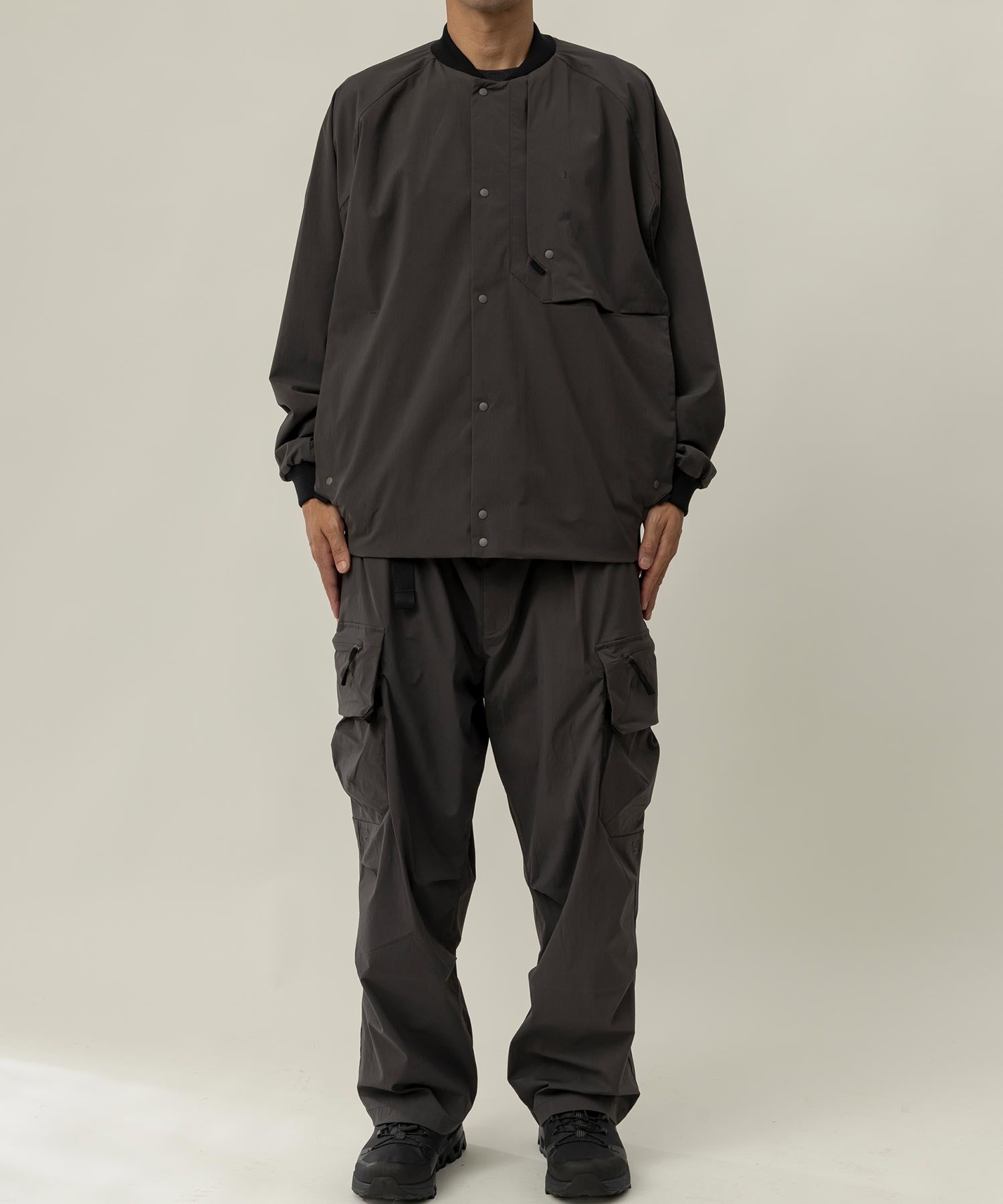 【MENS】Cargo Pants KAR カーゴパンツ 大容量ポケット ロングパンツ メンズパンツ 撥水 ザックポケット / karu-stretch taffeta II / アルクフェニックス