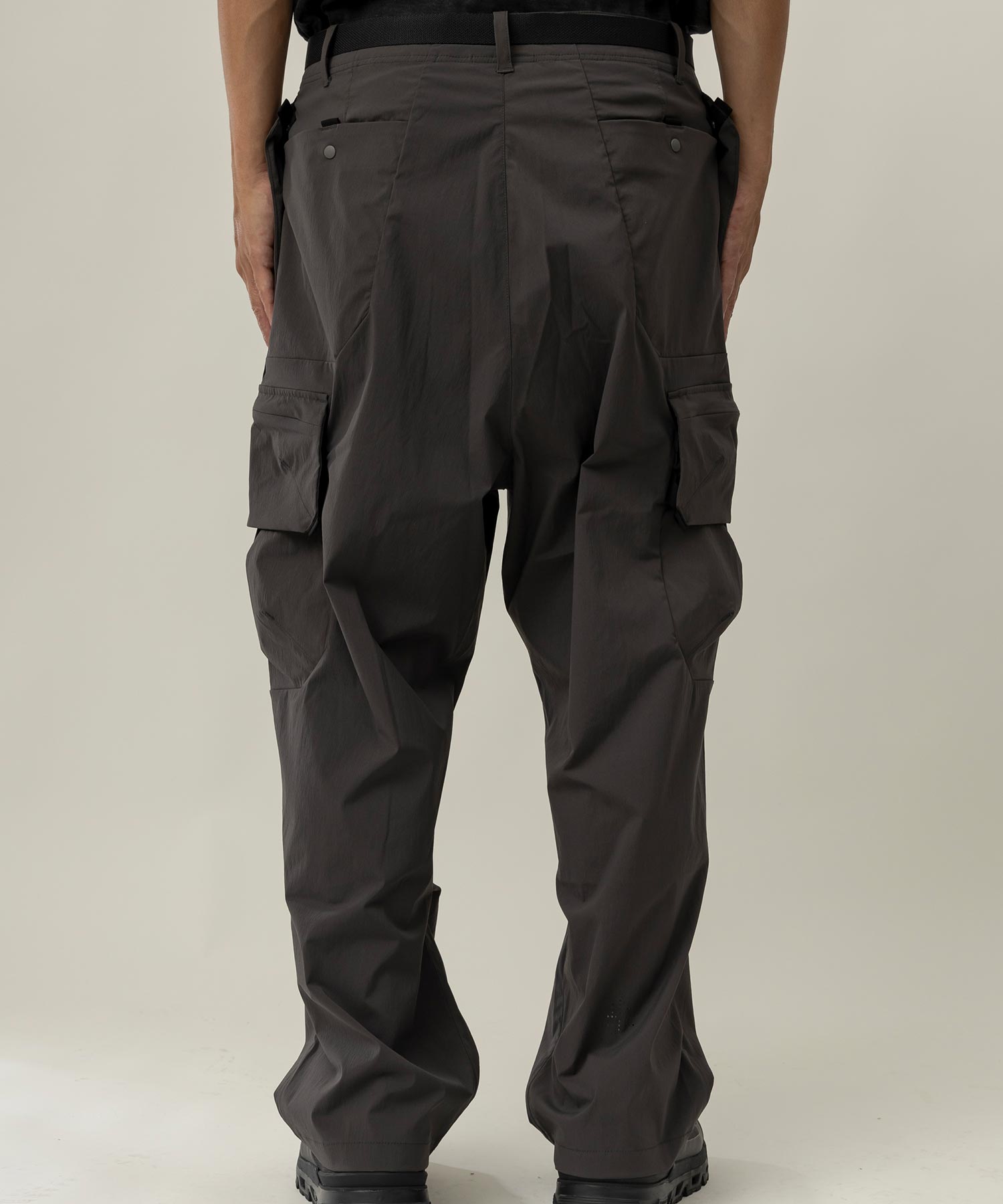 【MENS】Cargo Pants KAR カーゴパンツ 大容量ポケット ロングパンツ メンズパンツ 撥水 ザックポケット / karu-stretch taffeta II / アルクフェニックス