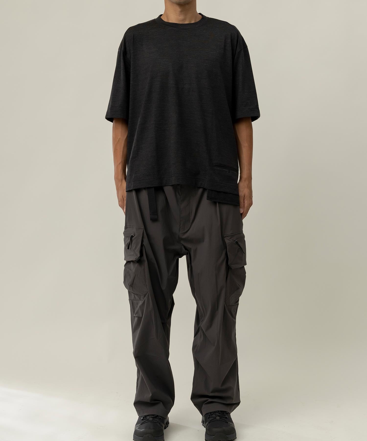 【MENS】Cargo Pants KAR カーゴパンツ 大容量ポケット ロングパンツ メンズパンツ 撥水 ザックポケット / karu-stretch taffeta II / アルクフェニックス