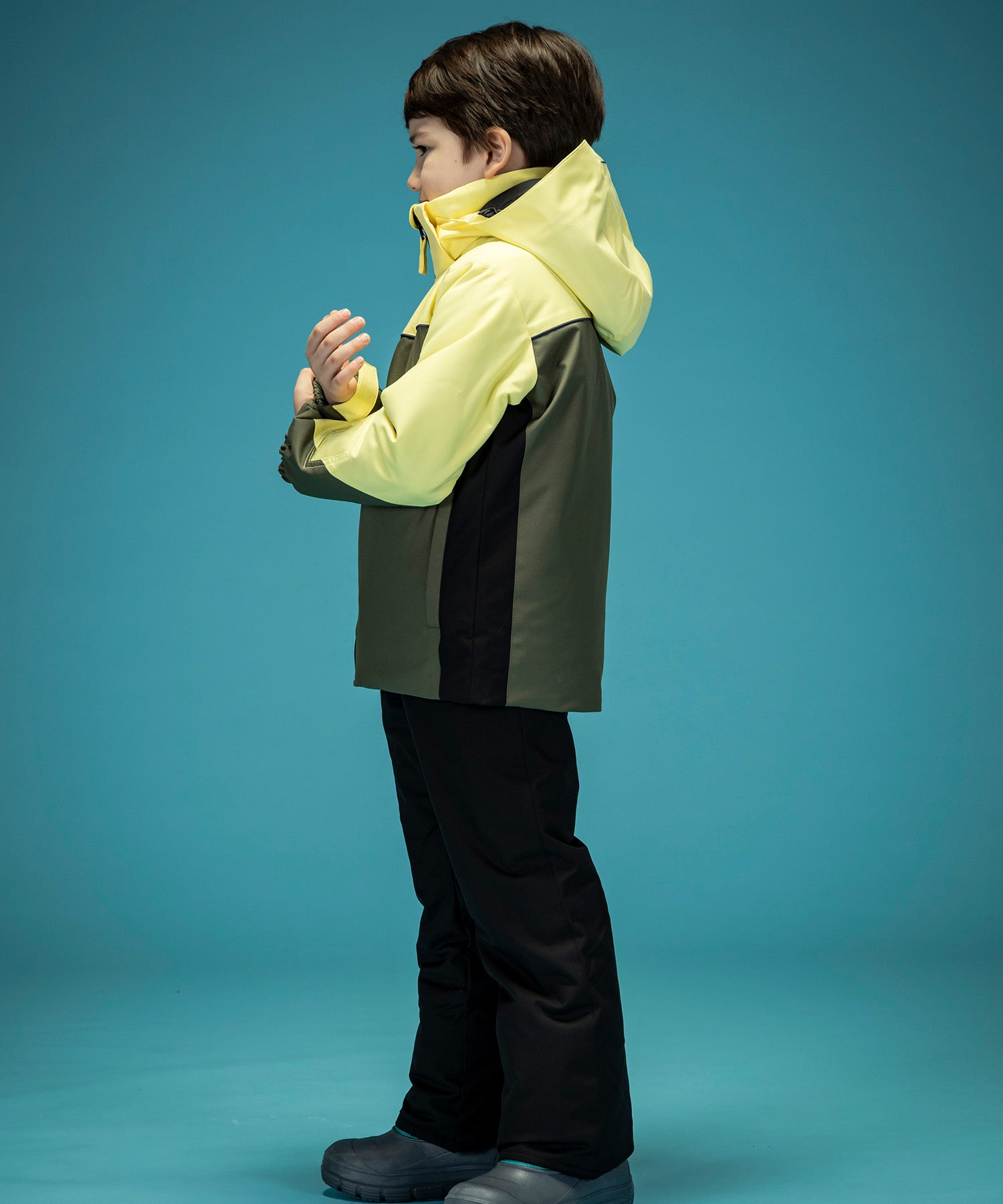 【KIDS/JUNIOR】Color Blocking Junior Two-piece ストレートラインスリーブスジュニアツーピース / JUNIOR / 子供用スキーウェア アウター上下セット / 最大20cmサイズ調整可能 /phenixスキーウェア 24AW