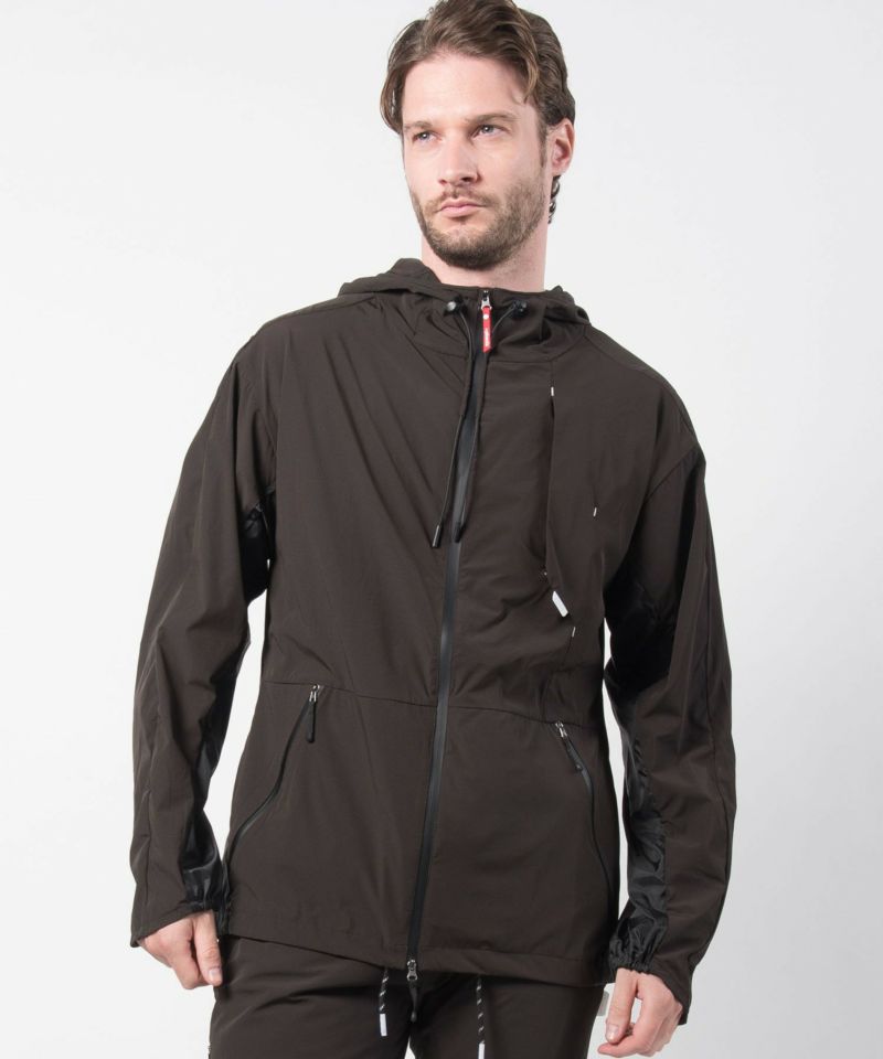 phenix（プラスフェニックス） 撥水加工 Airy Pocketable Mountain Parka-